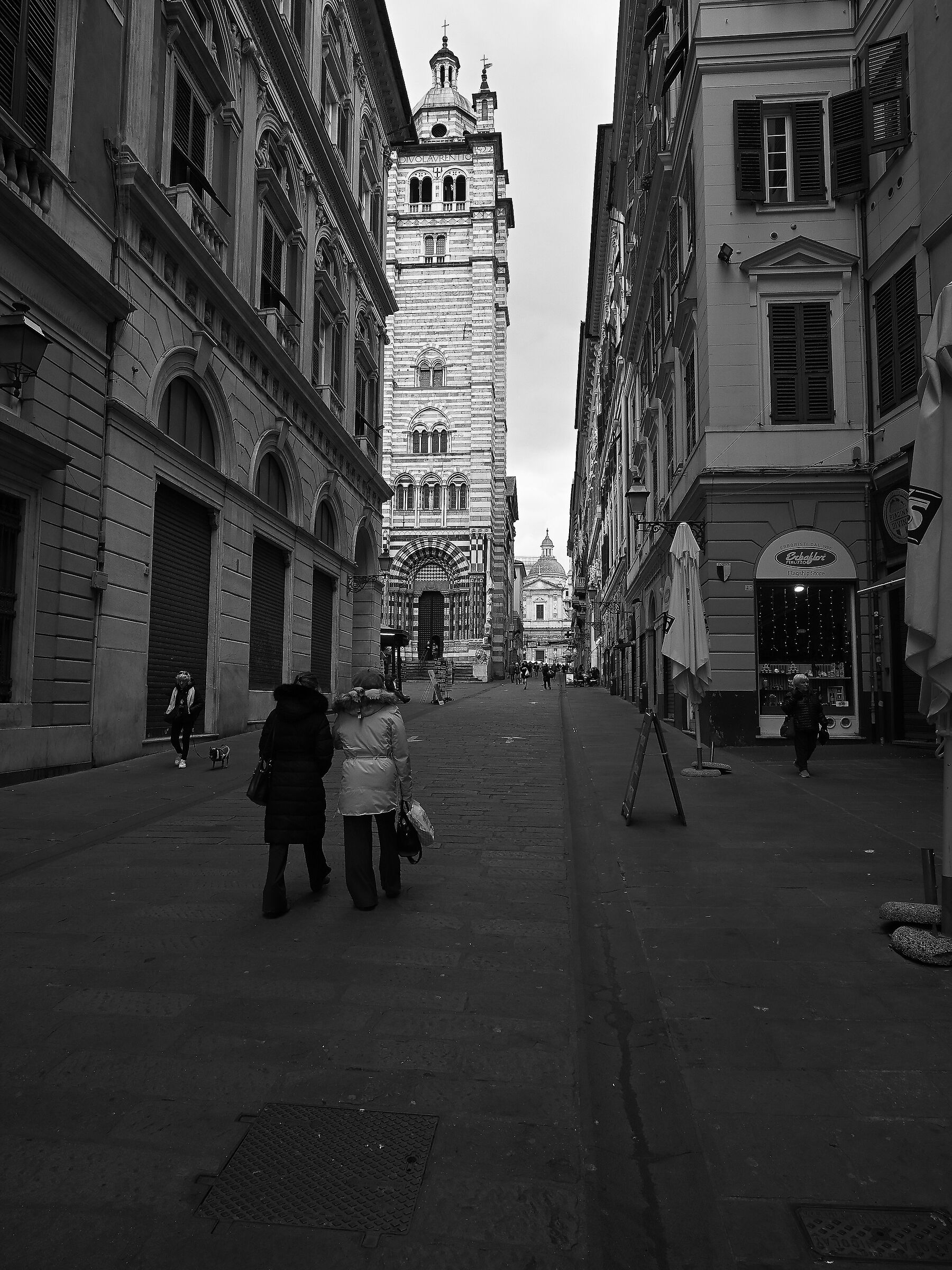 Via San Lorenzo - Genova