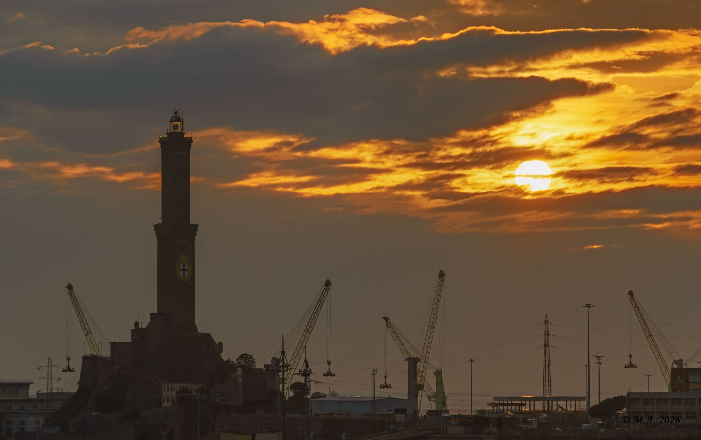 Tramonto sulla Lanterna