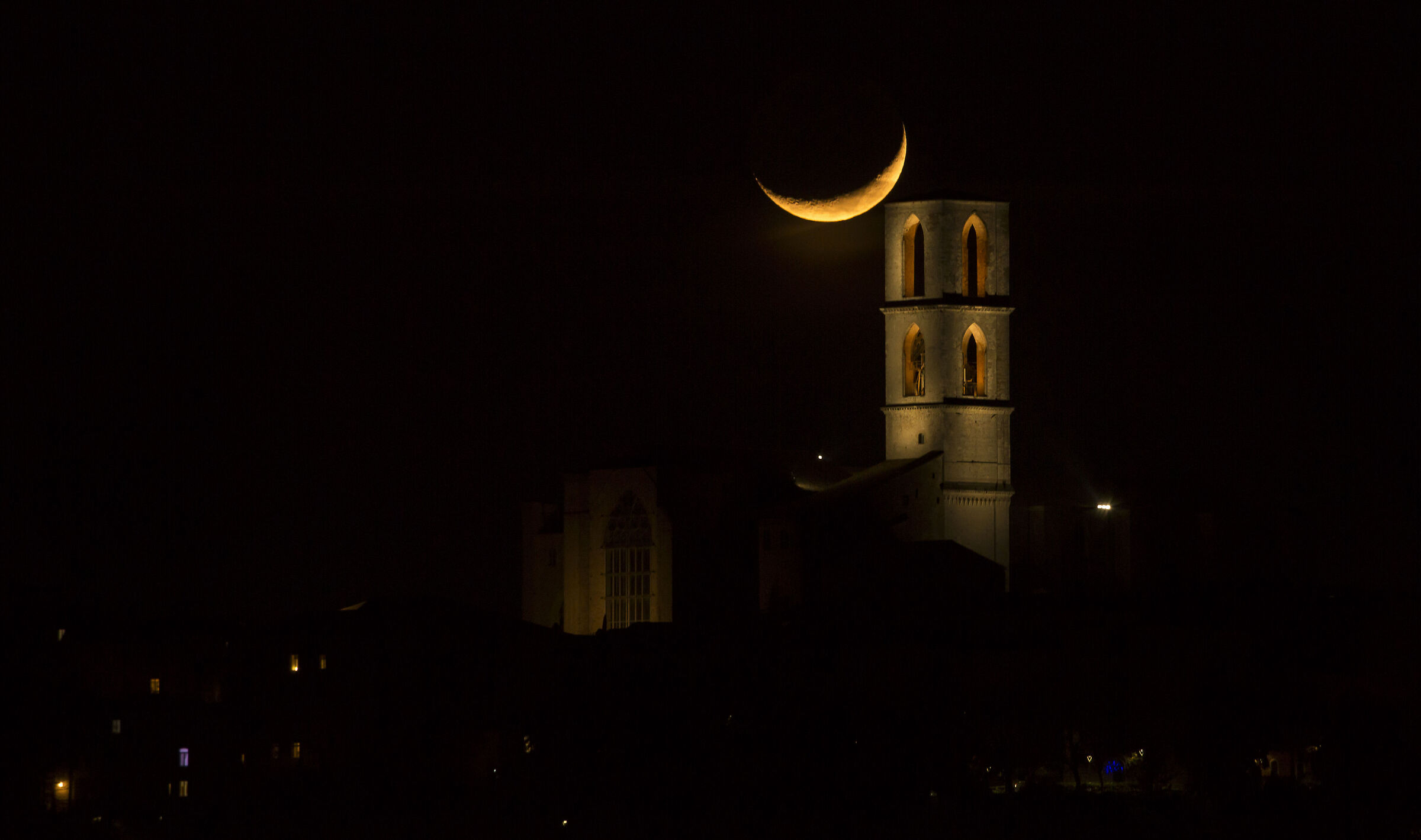 San Domenico e la Luna , Perugia