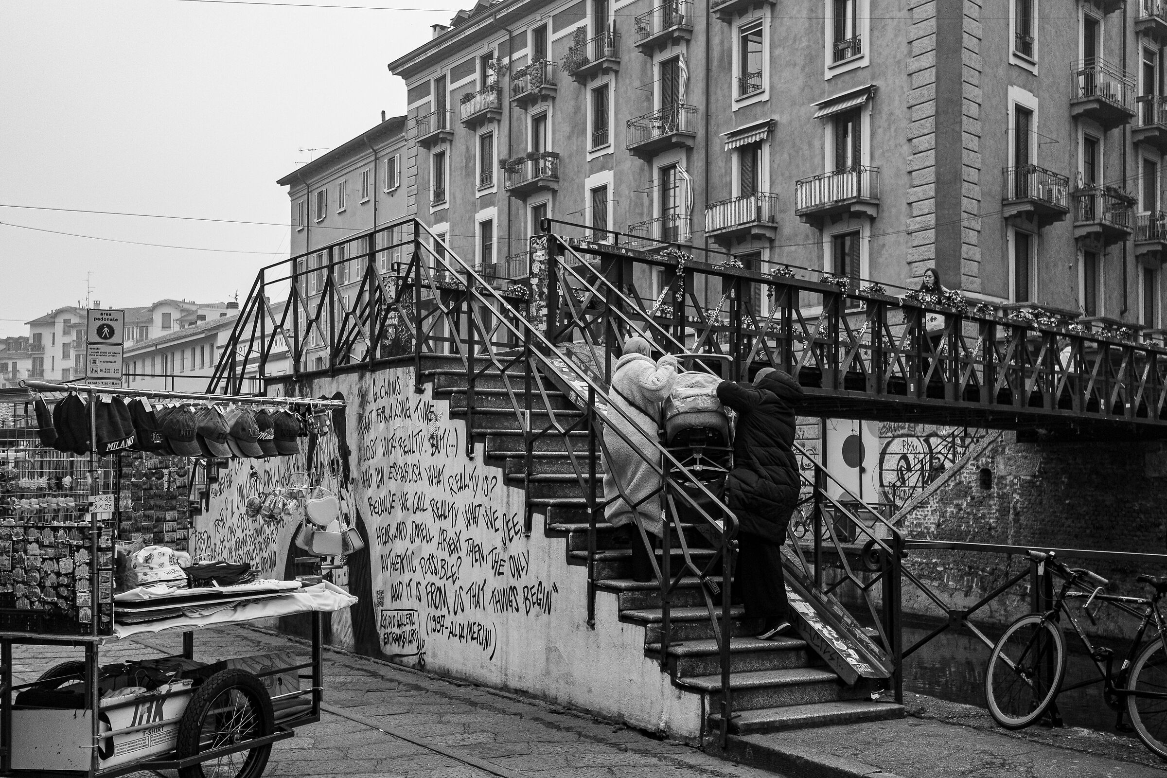 Street Milano, Naviglio grande