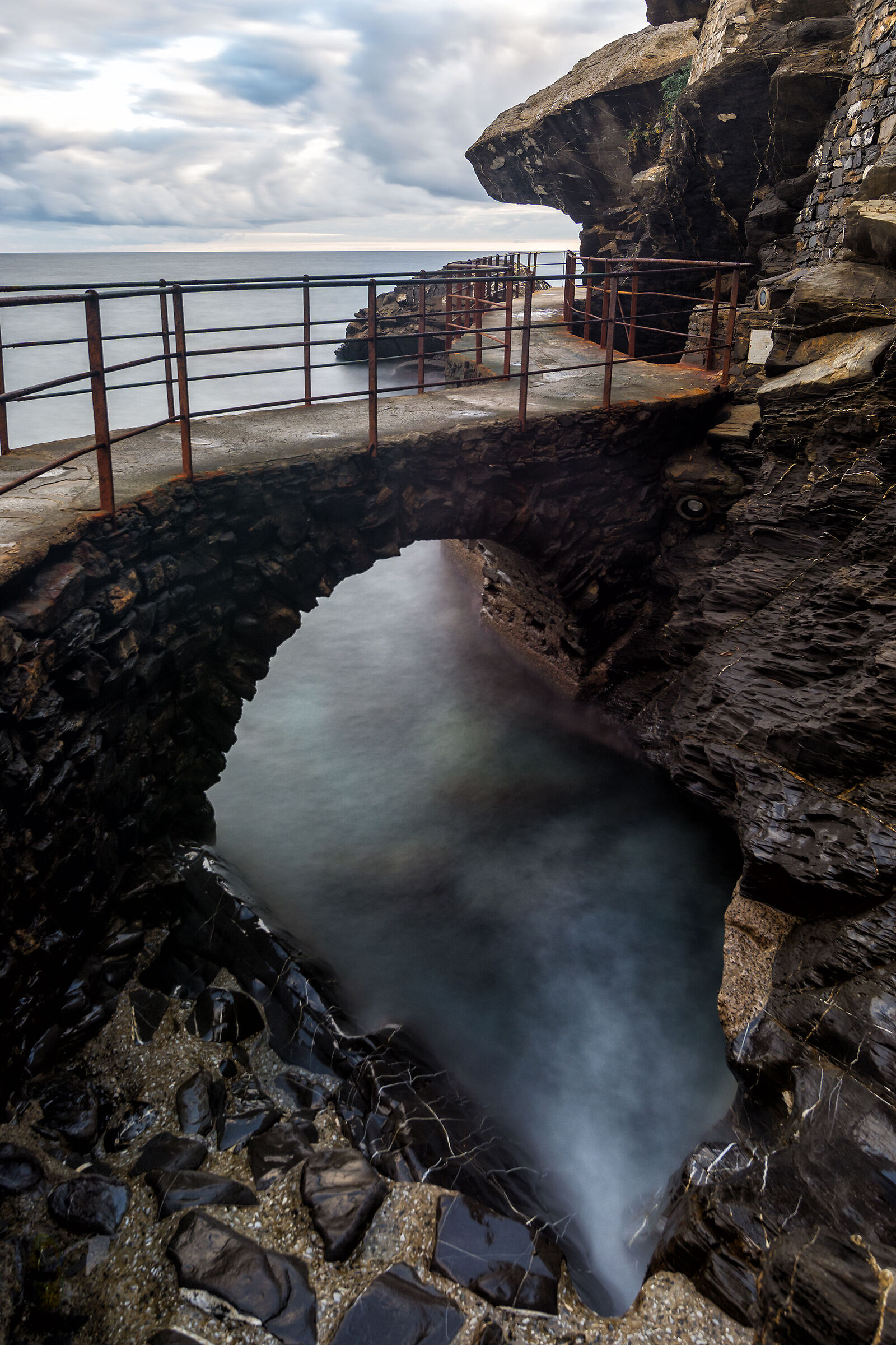 Il ponte sulla passeggiata