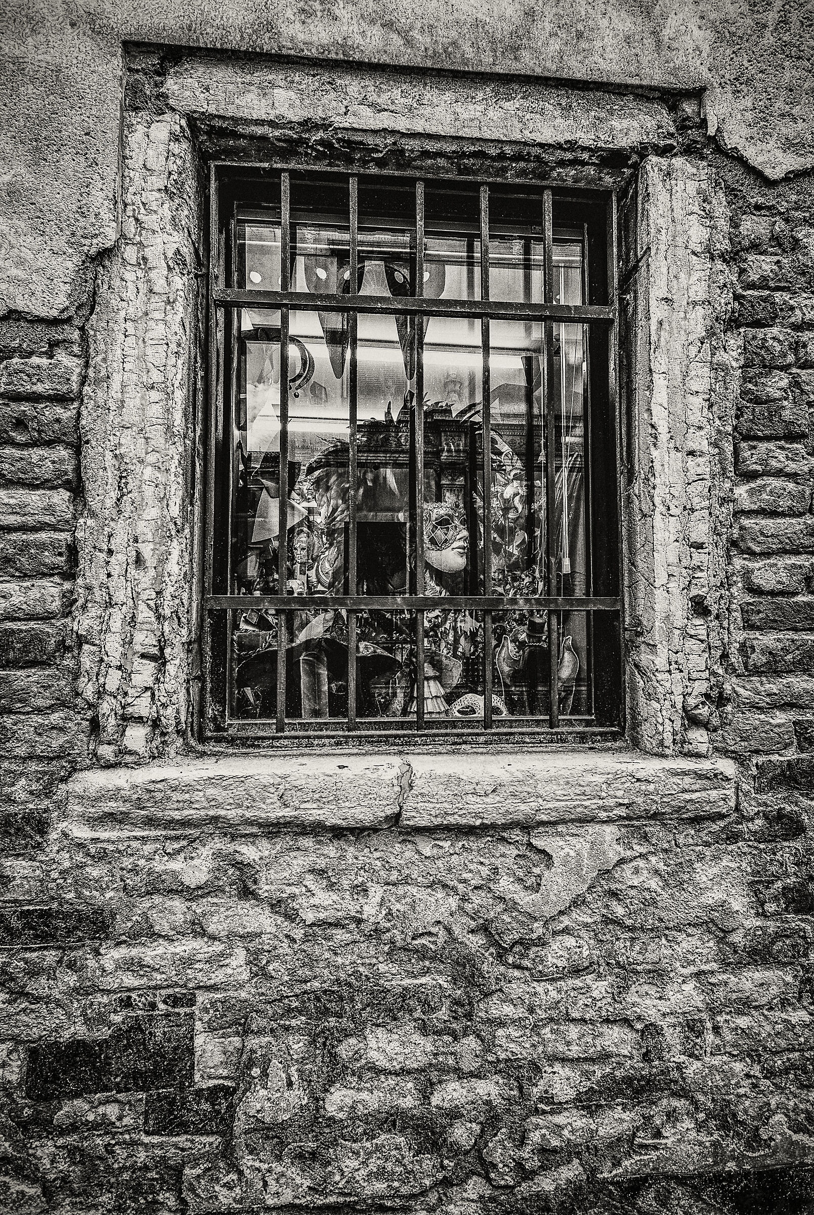 Fidelity set in stone