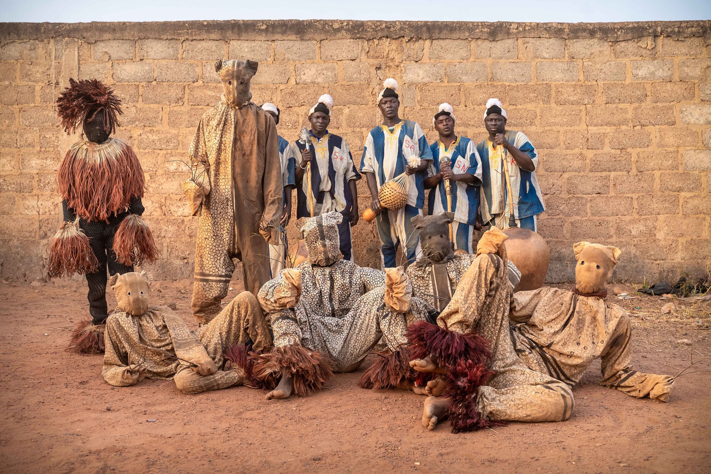 Boloye Performers