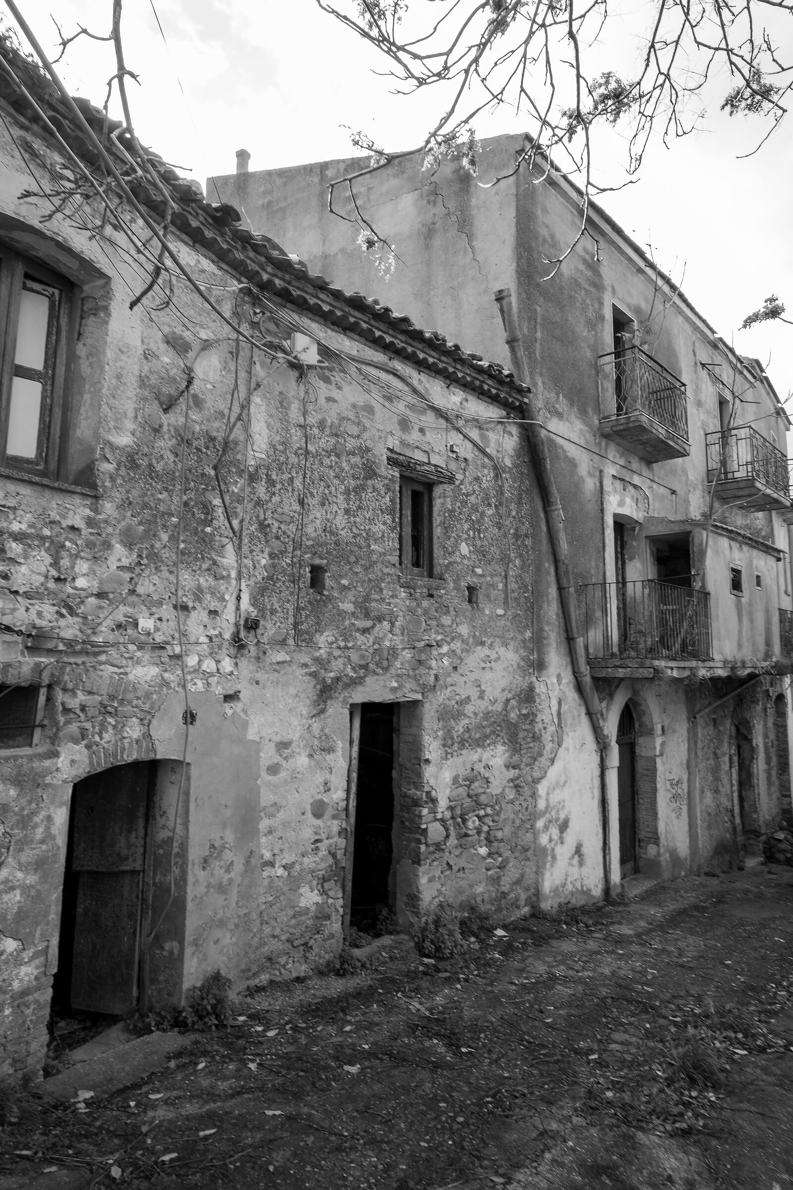 Alianello "Il Borgo Fantasma"