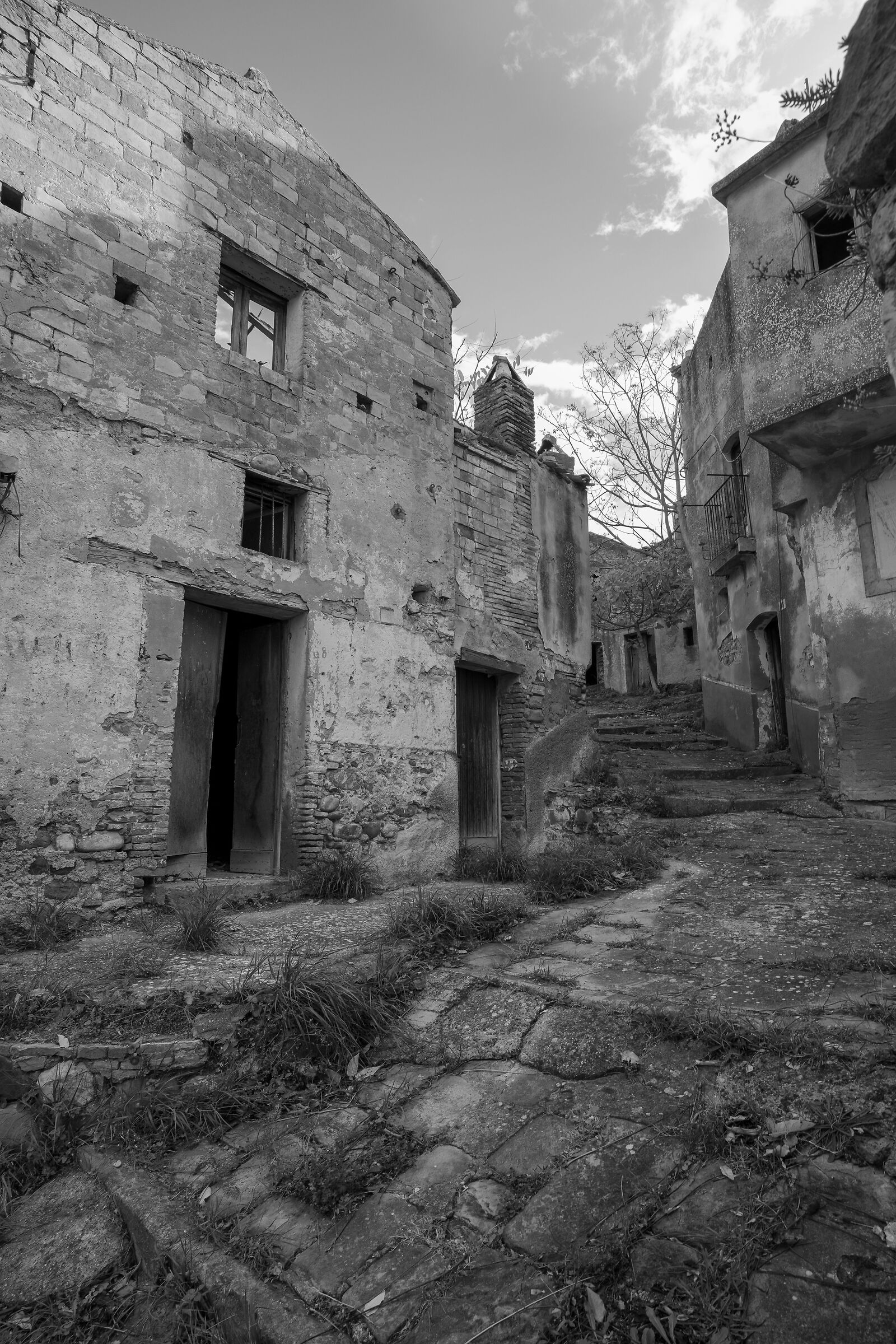 Alianello "Il Borgo Fantasma"