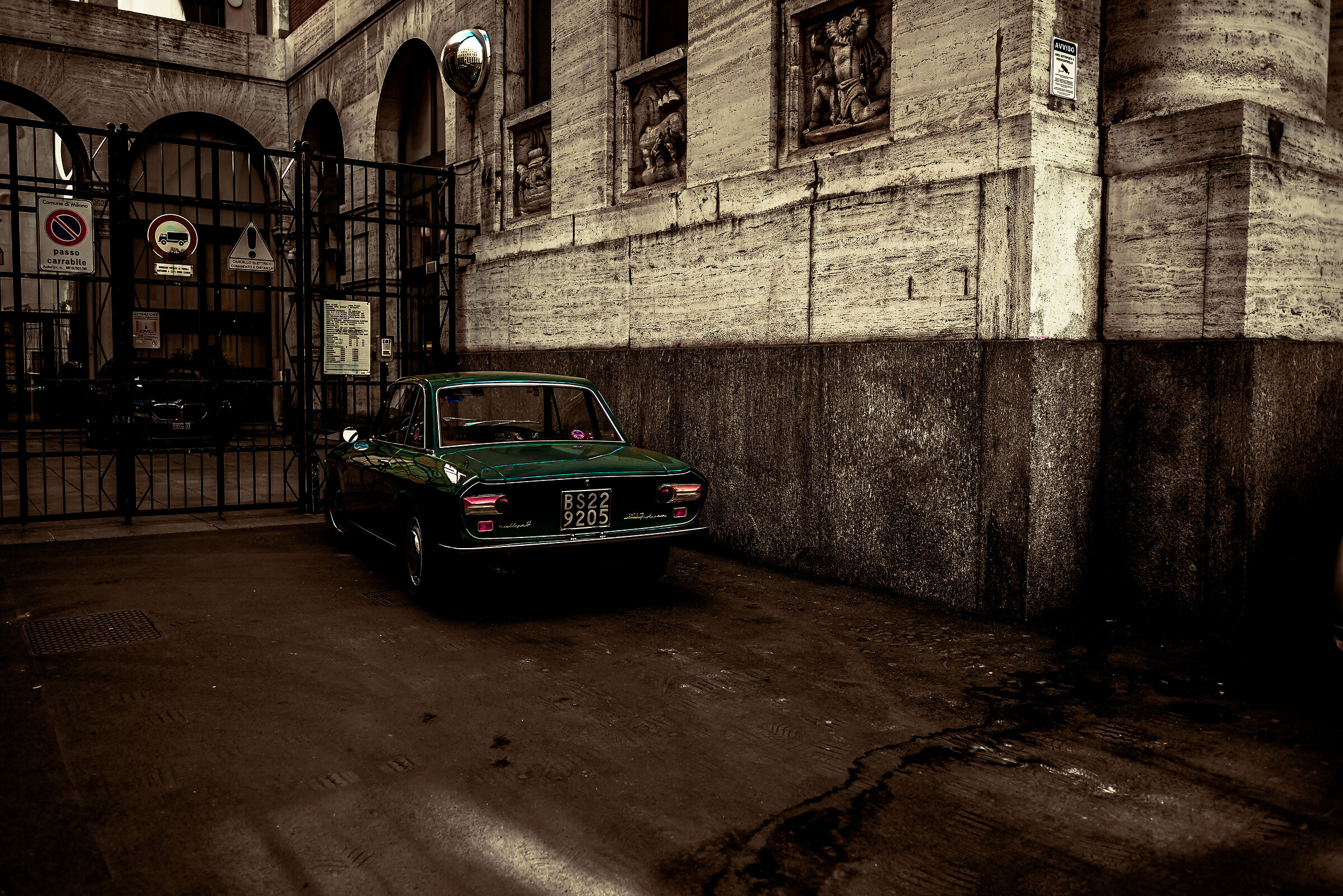 Milan in noir