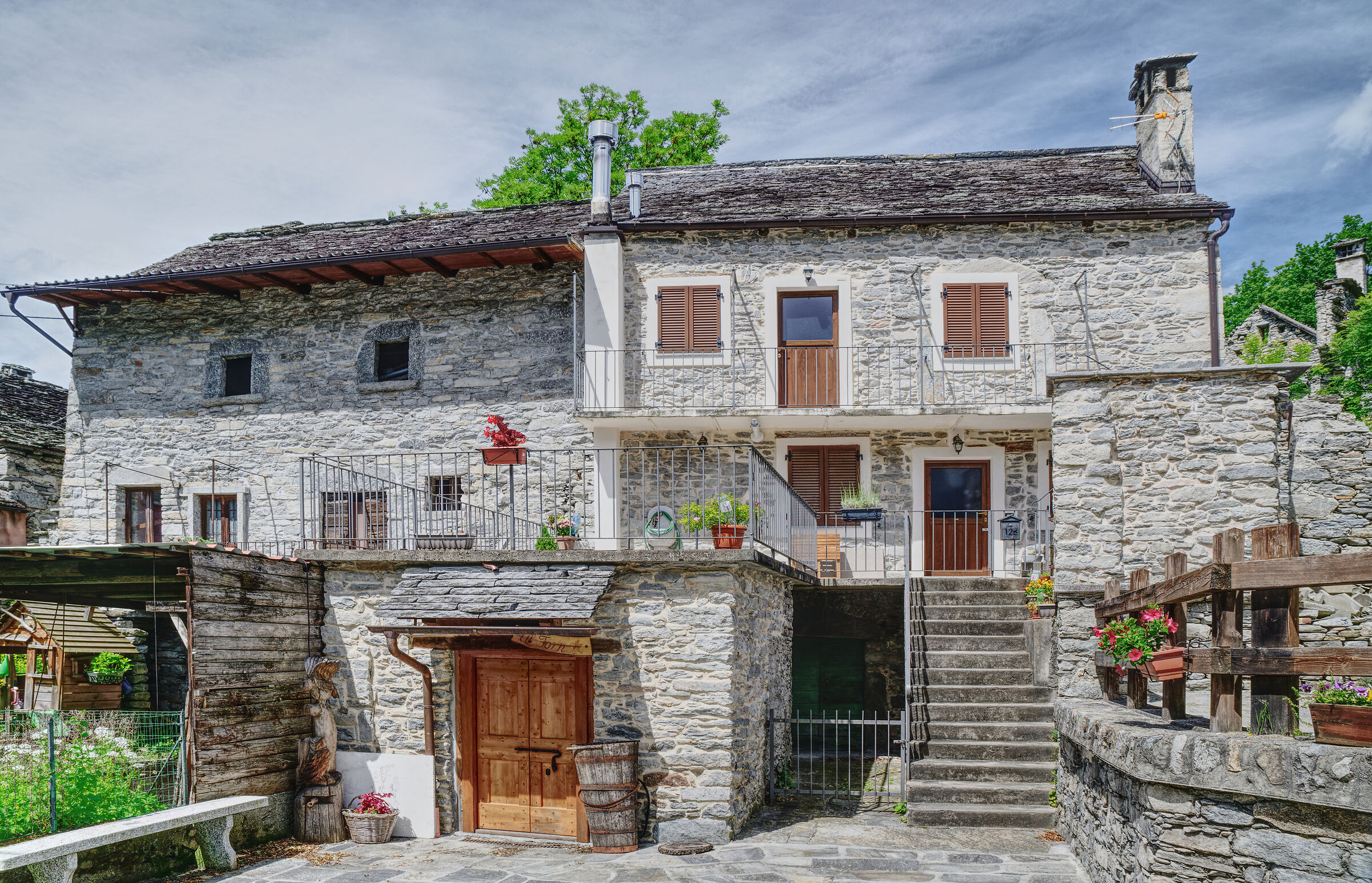 Val d'Ossola-le frazioni di Montecrestese