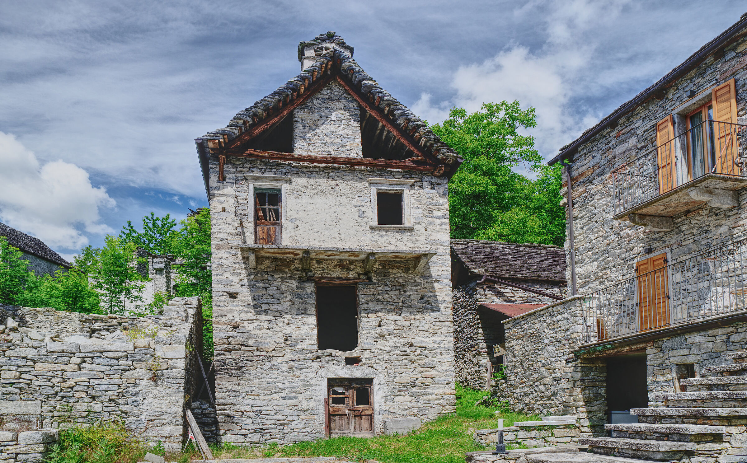 Val d'Ossola-le frazioni di Montecrestese