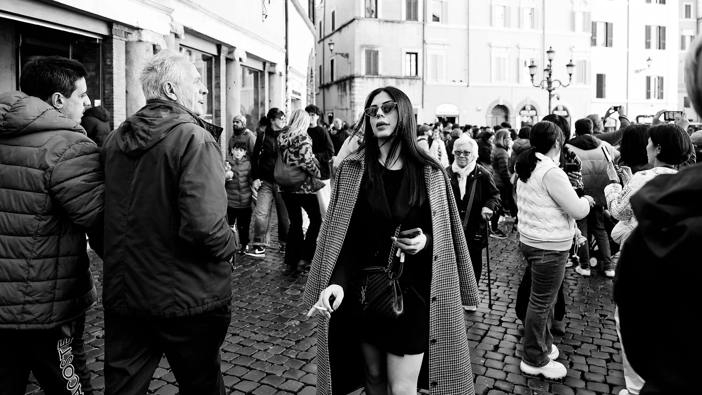 Tutti mi guardano