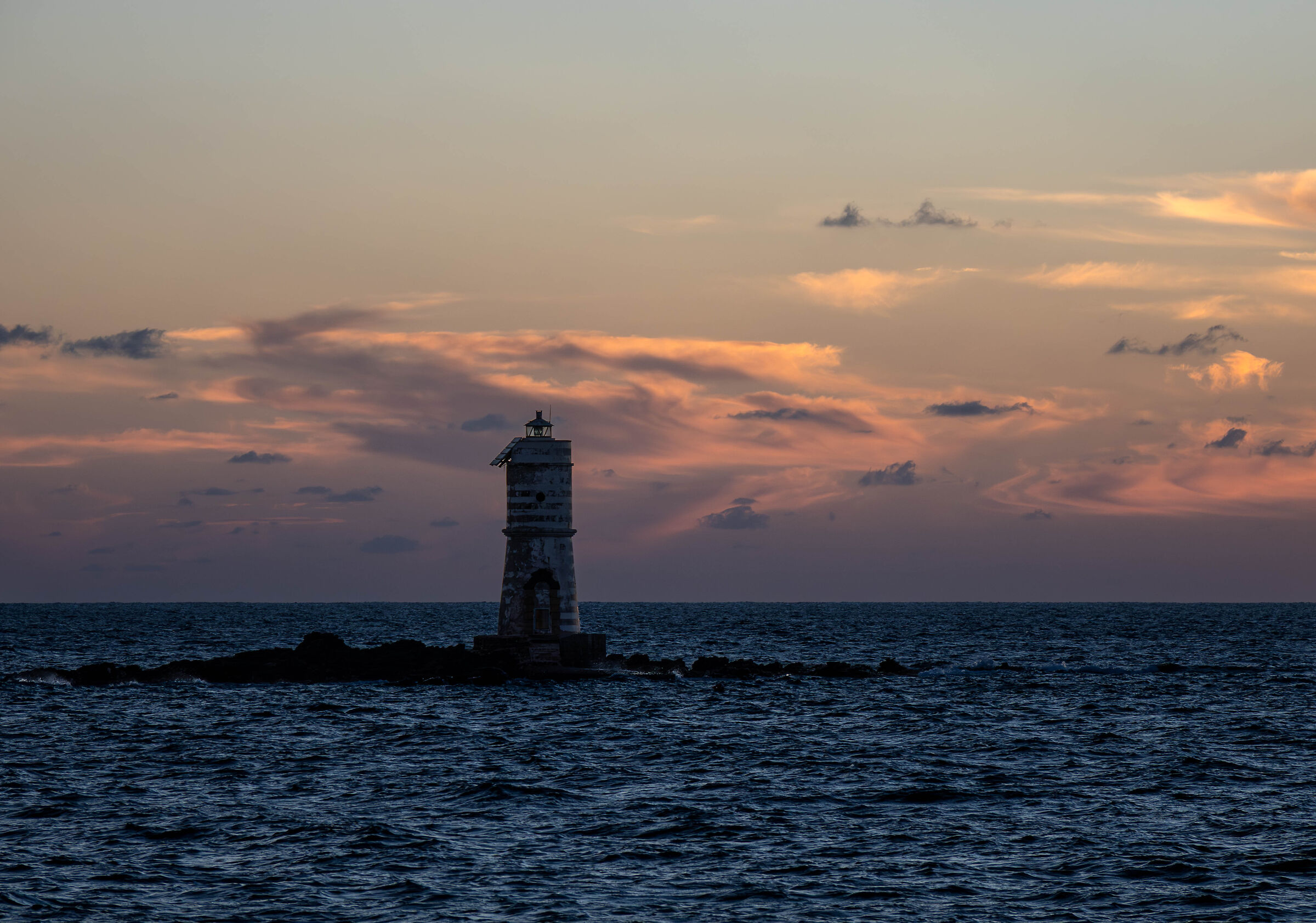 Faro Mangiabarche, Calasetta