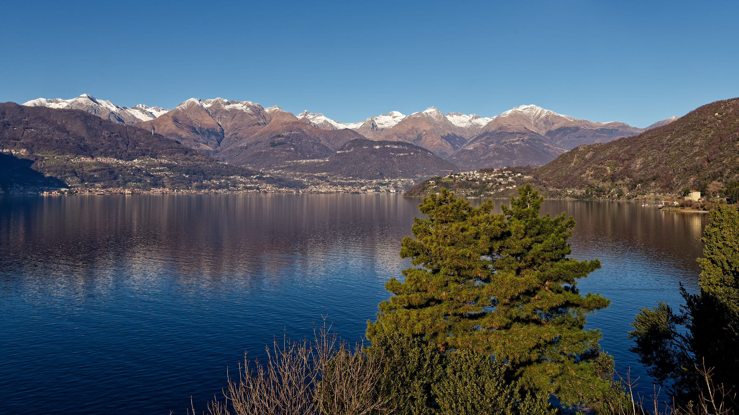 Lake Lecco from the fortress of Corenno Plinio, 2025