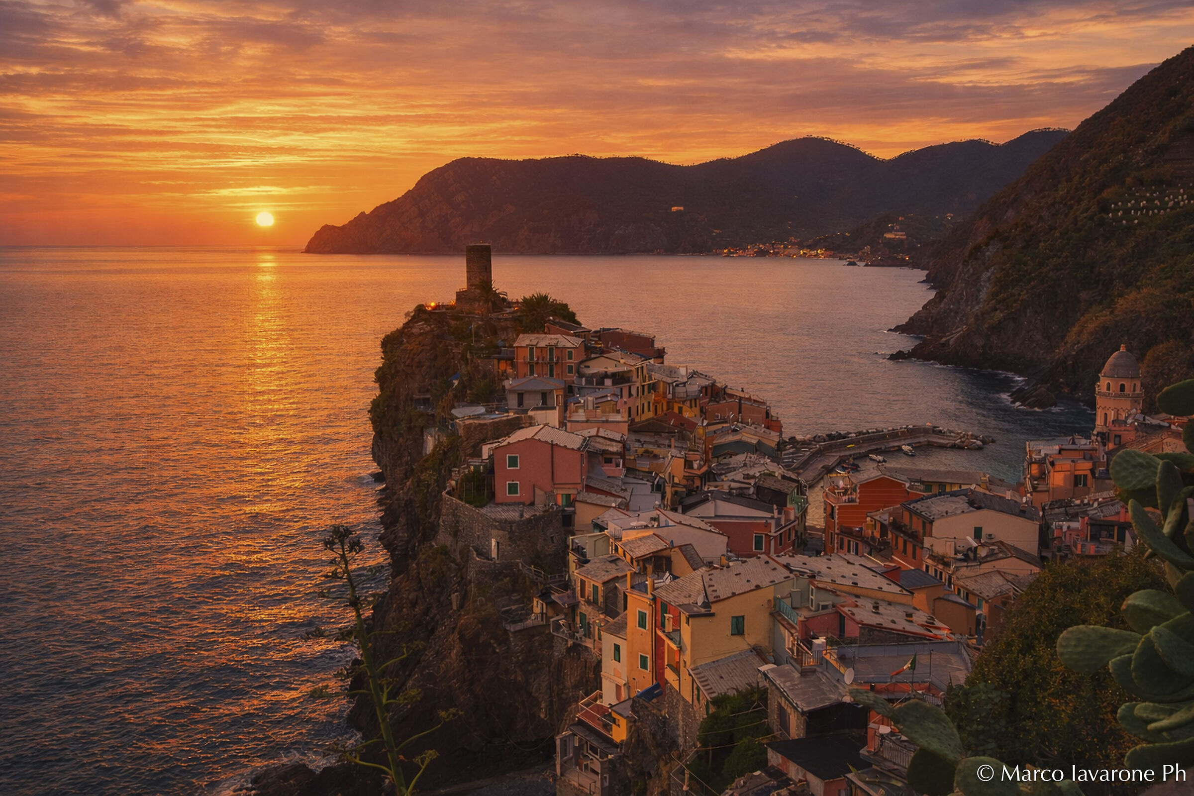SUNSET " VERNAZZA "