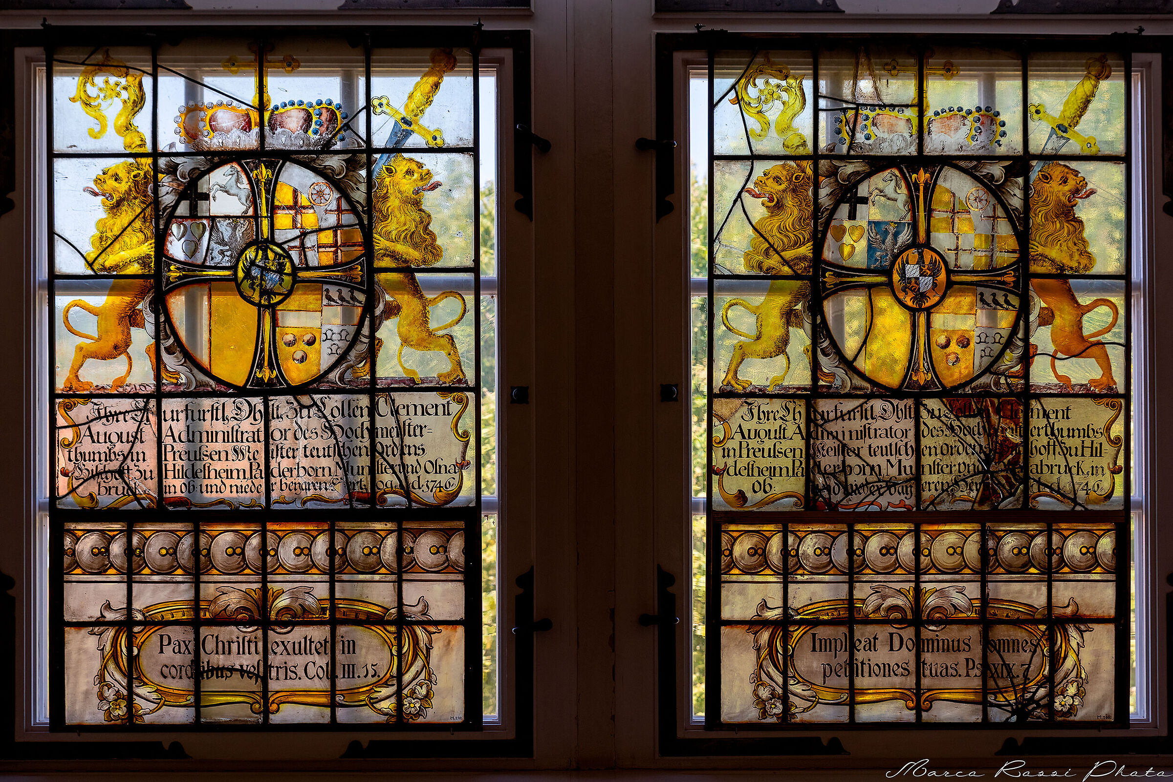 Quando arrivi tira un sasso sul vetro