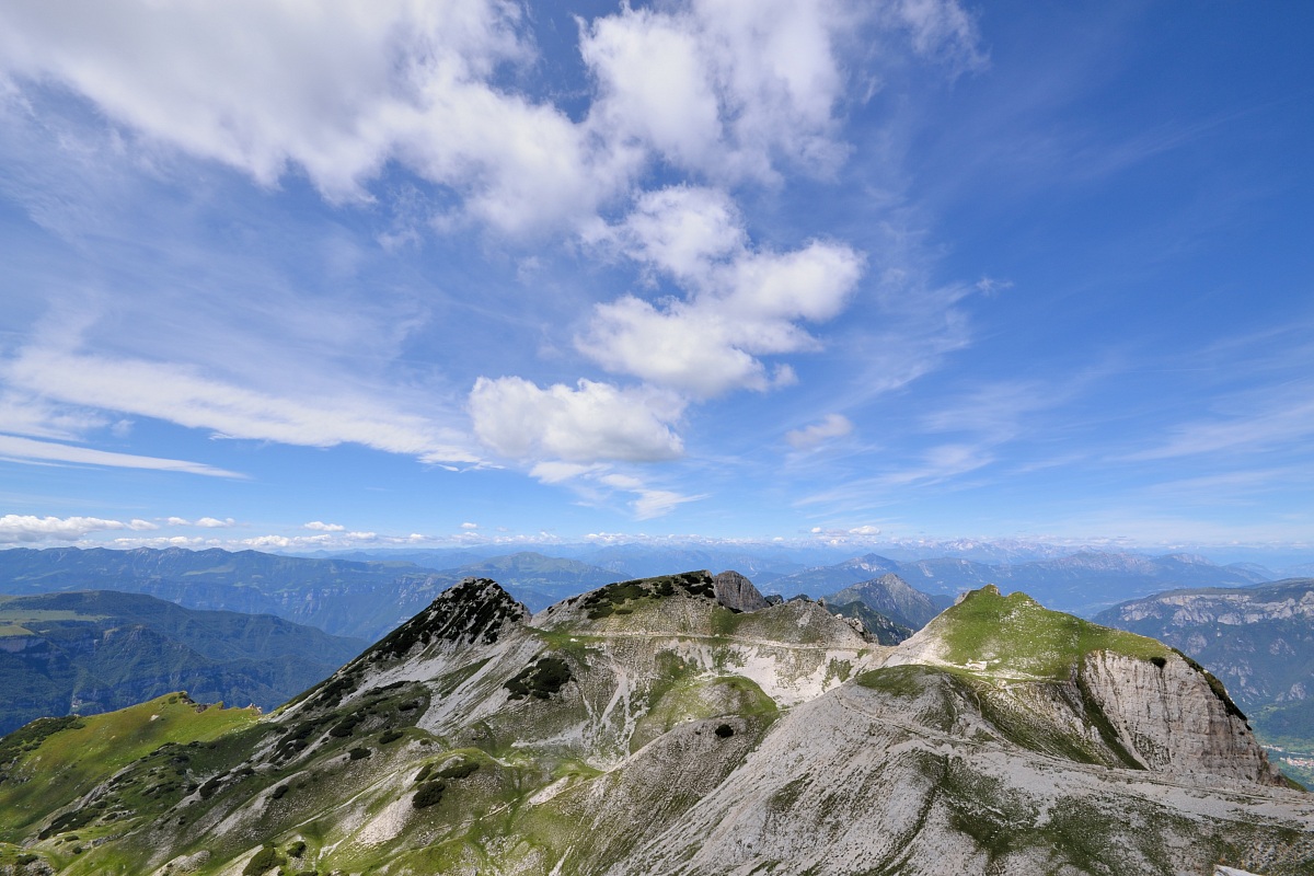 Sulla cima del Carega