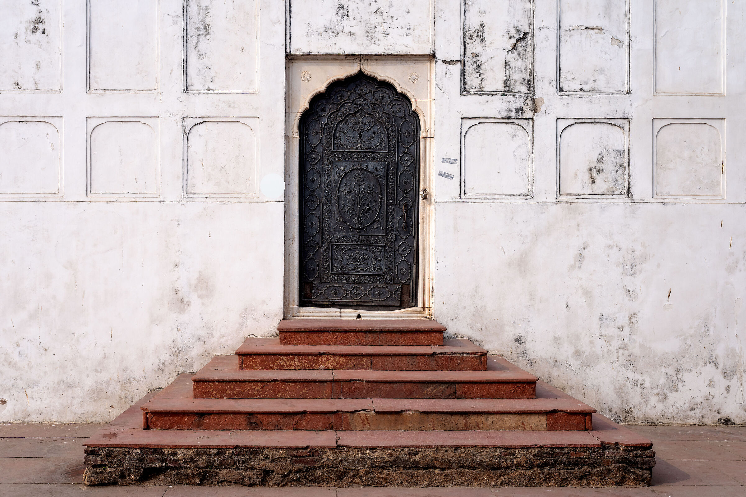 Moti Masjid Door