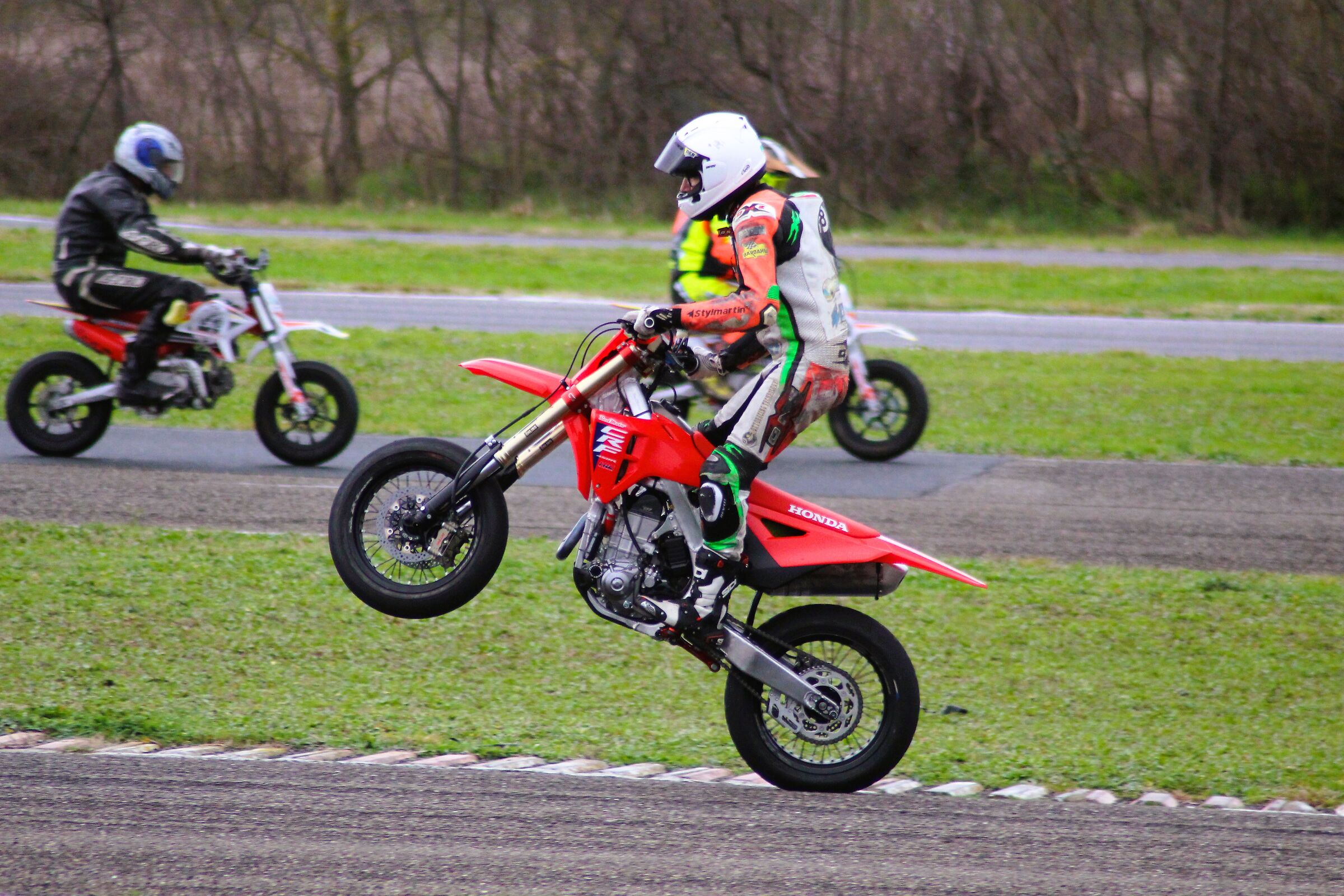 CFR 450 SMR WHEELIE