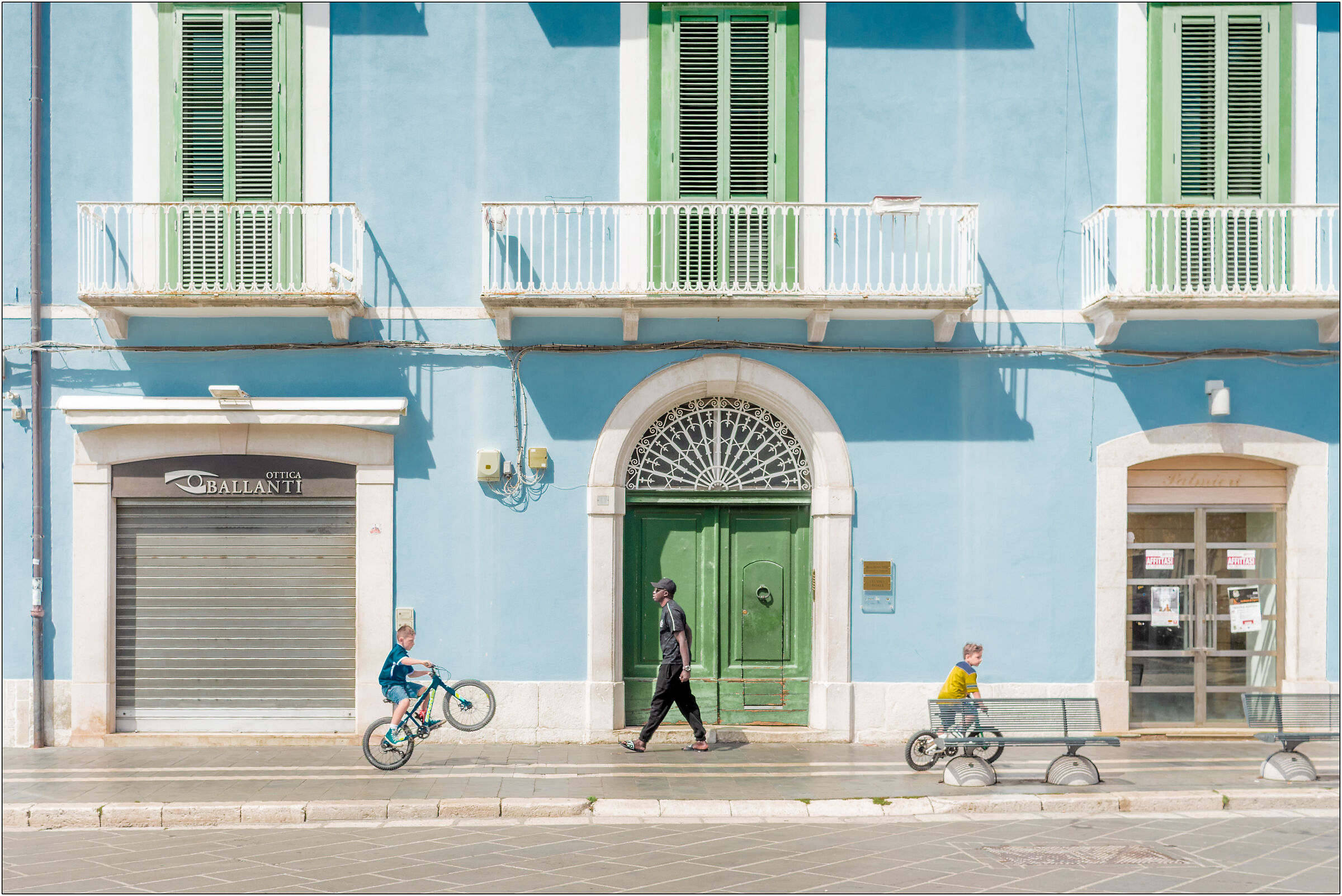 An instant like many others