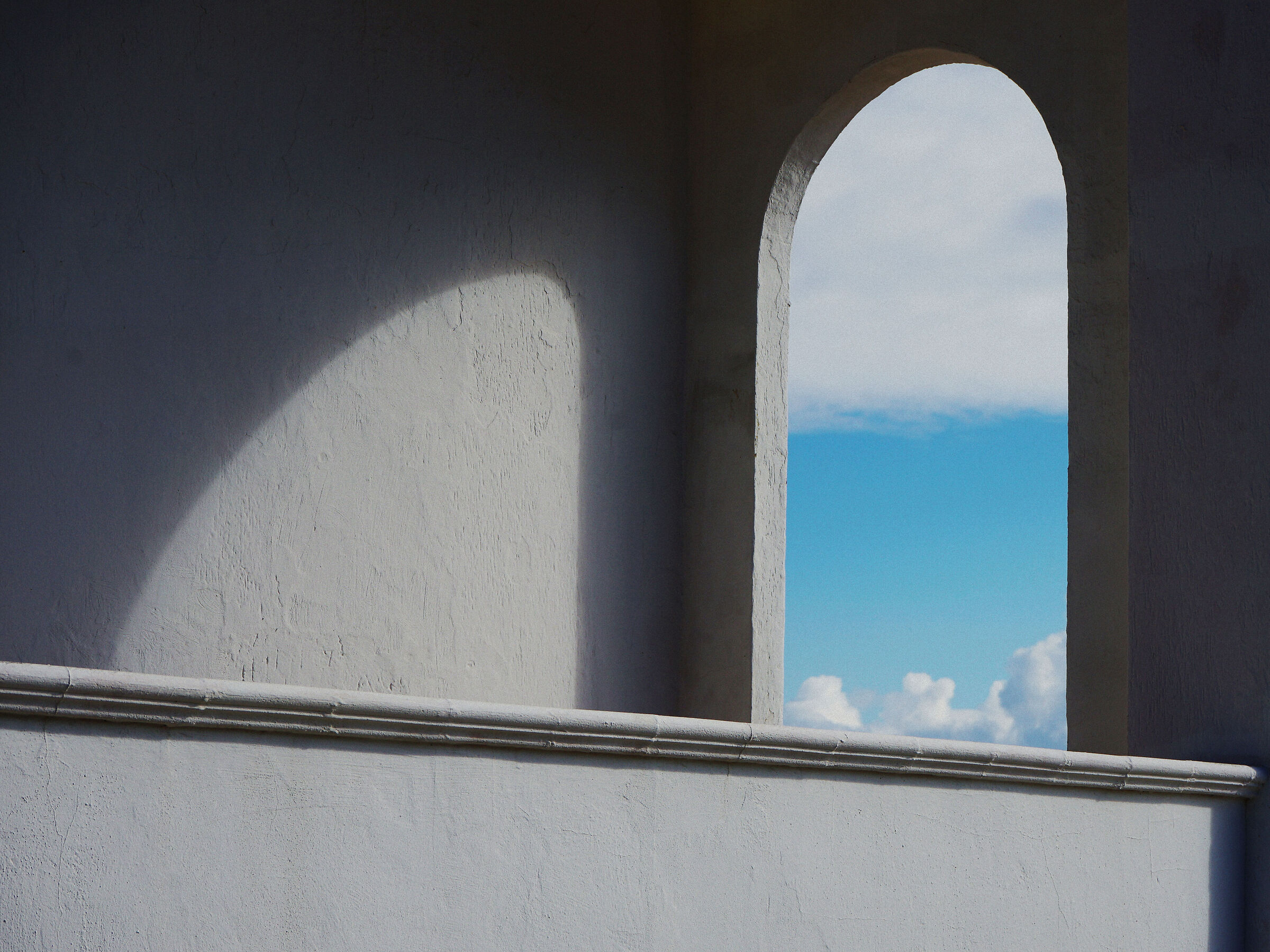 The arch of amazement