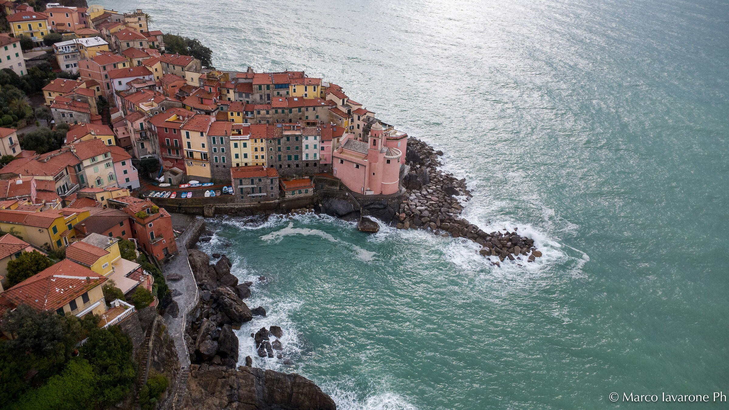 DRONE TOUR ; TELLARO