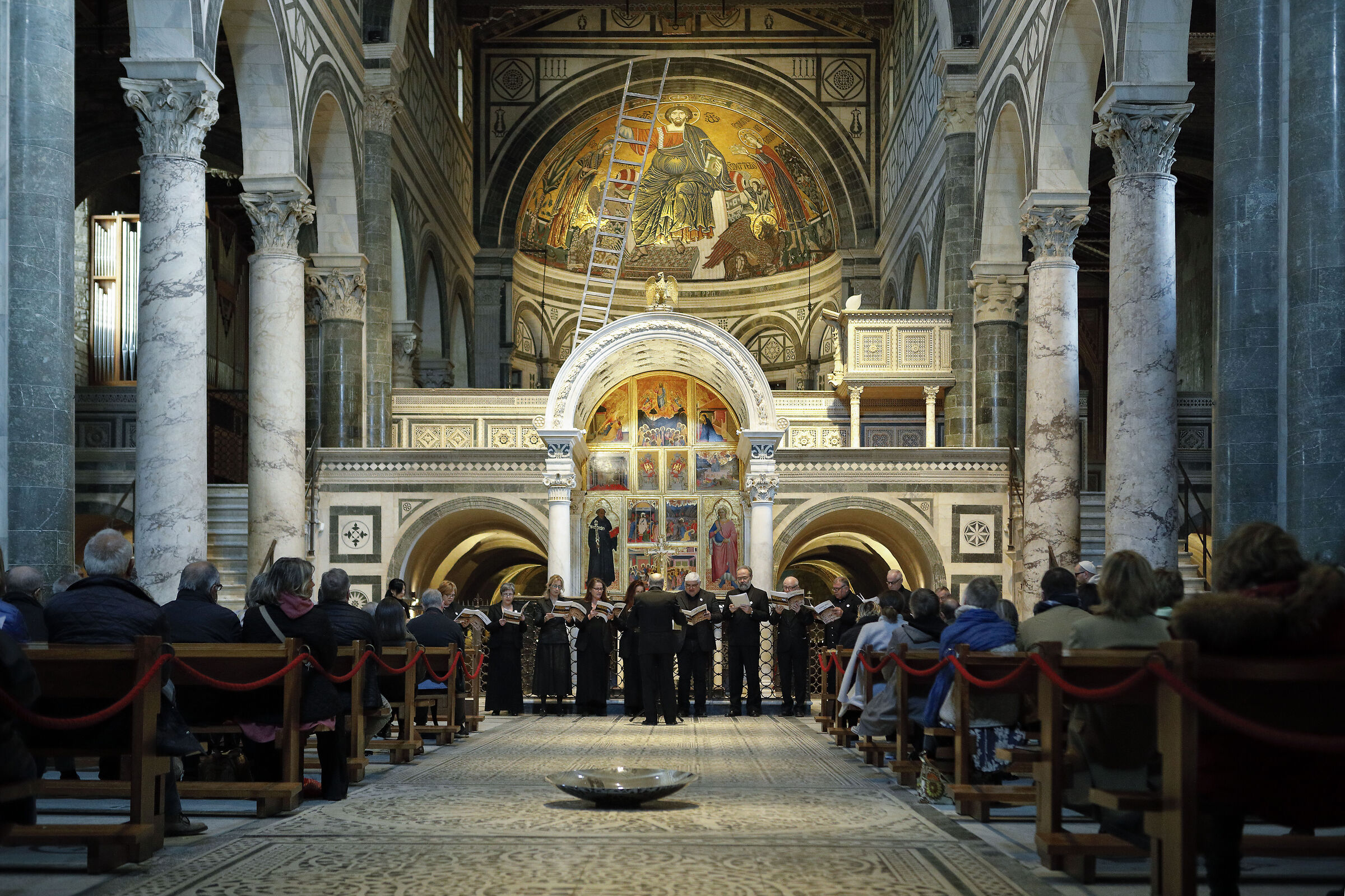 San Miniato al Monte - Coro Viri Galilaei - Florence