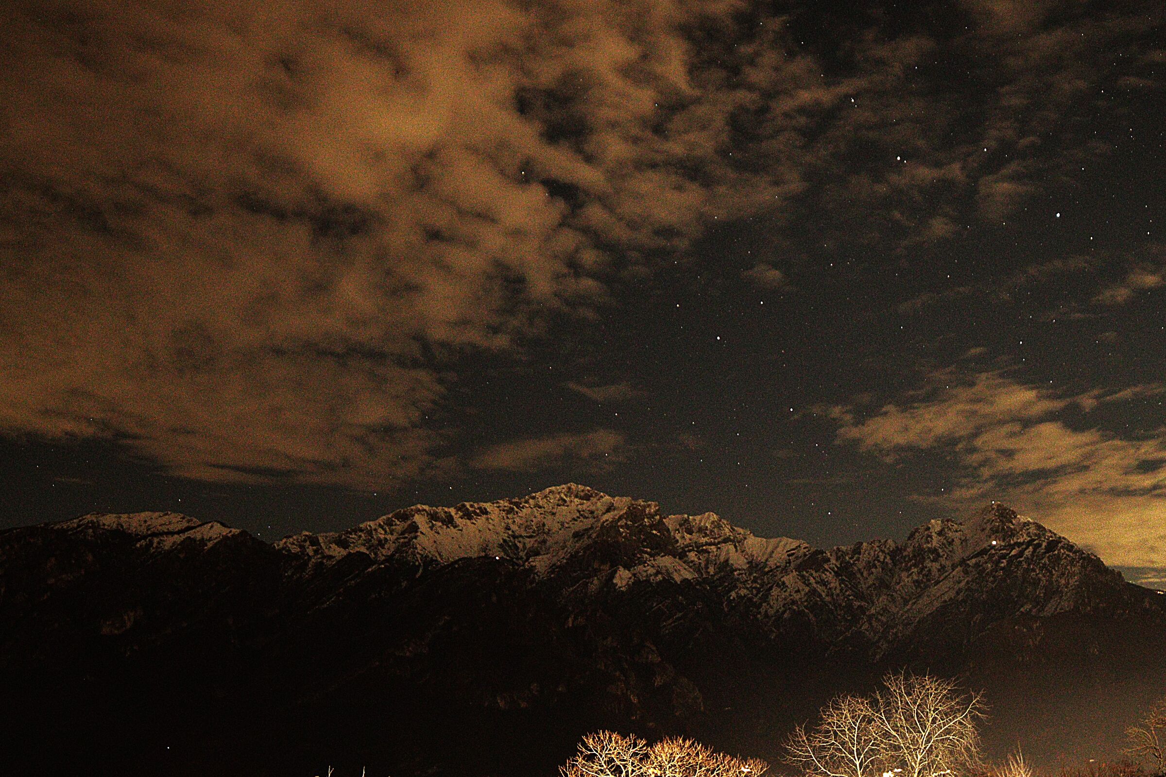 Grigna di notte