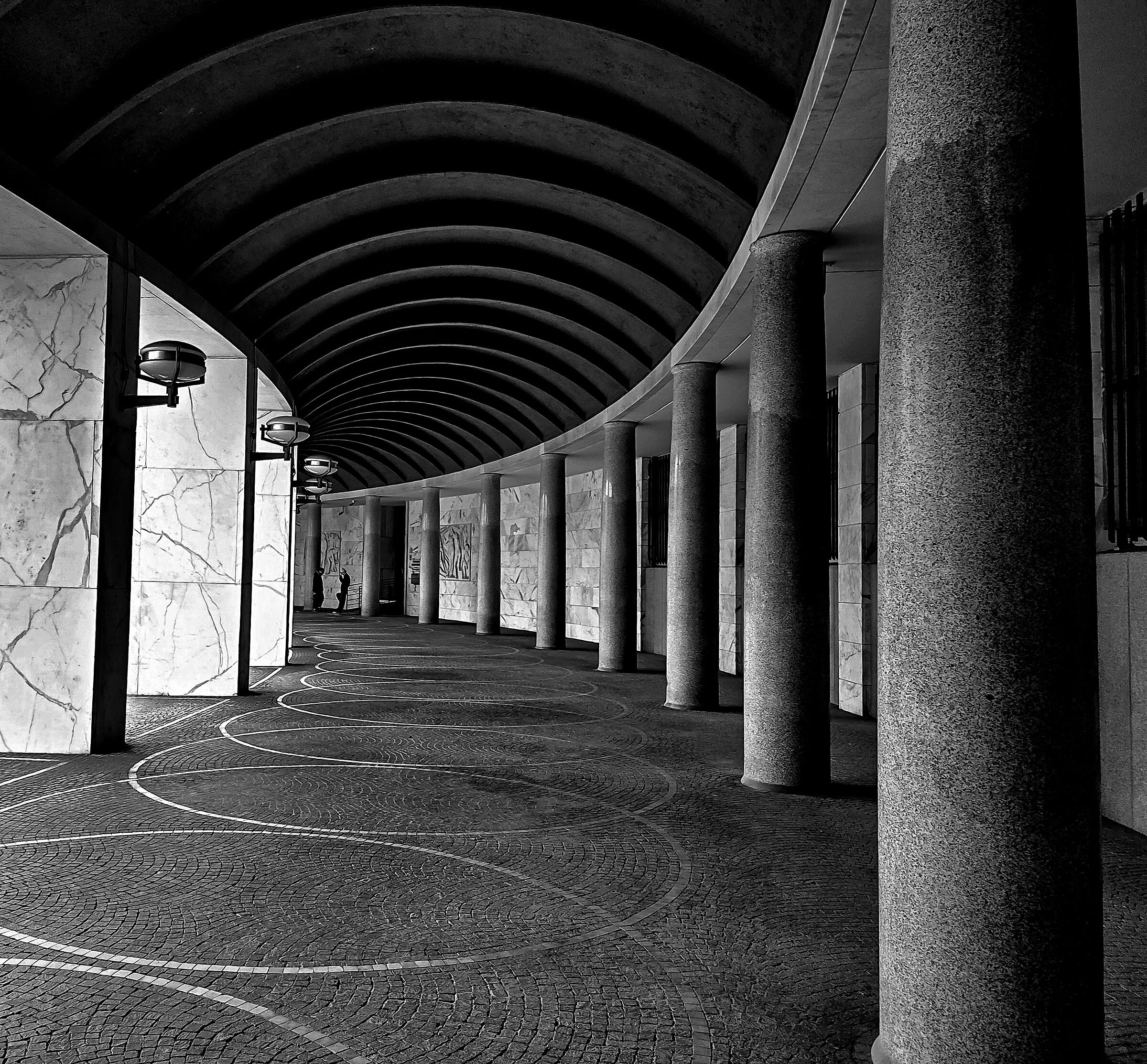 Roma, portico di una palazzo