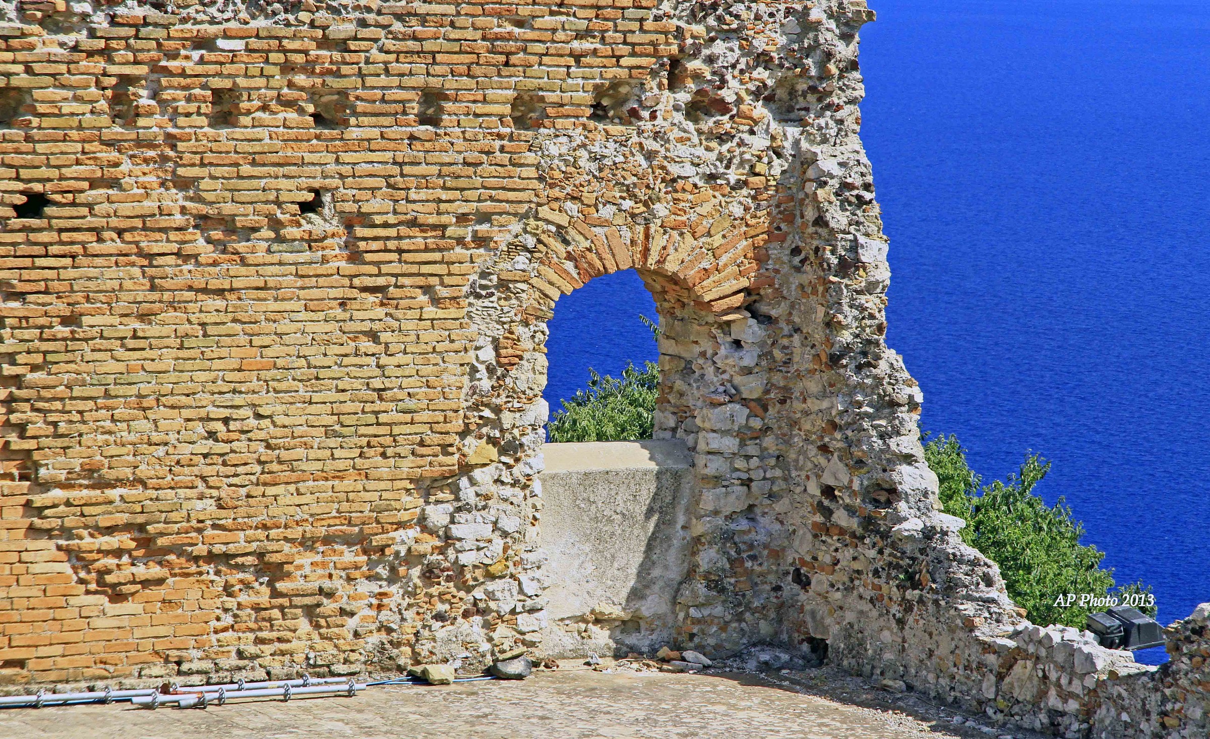 Greek Theatre and Taormina Bay - Taormina (Me)