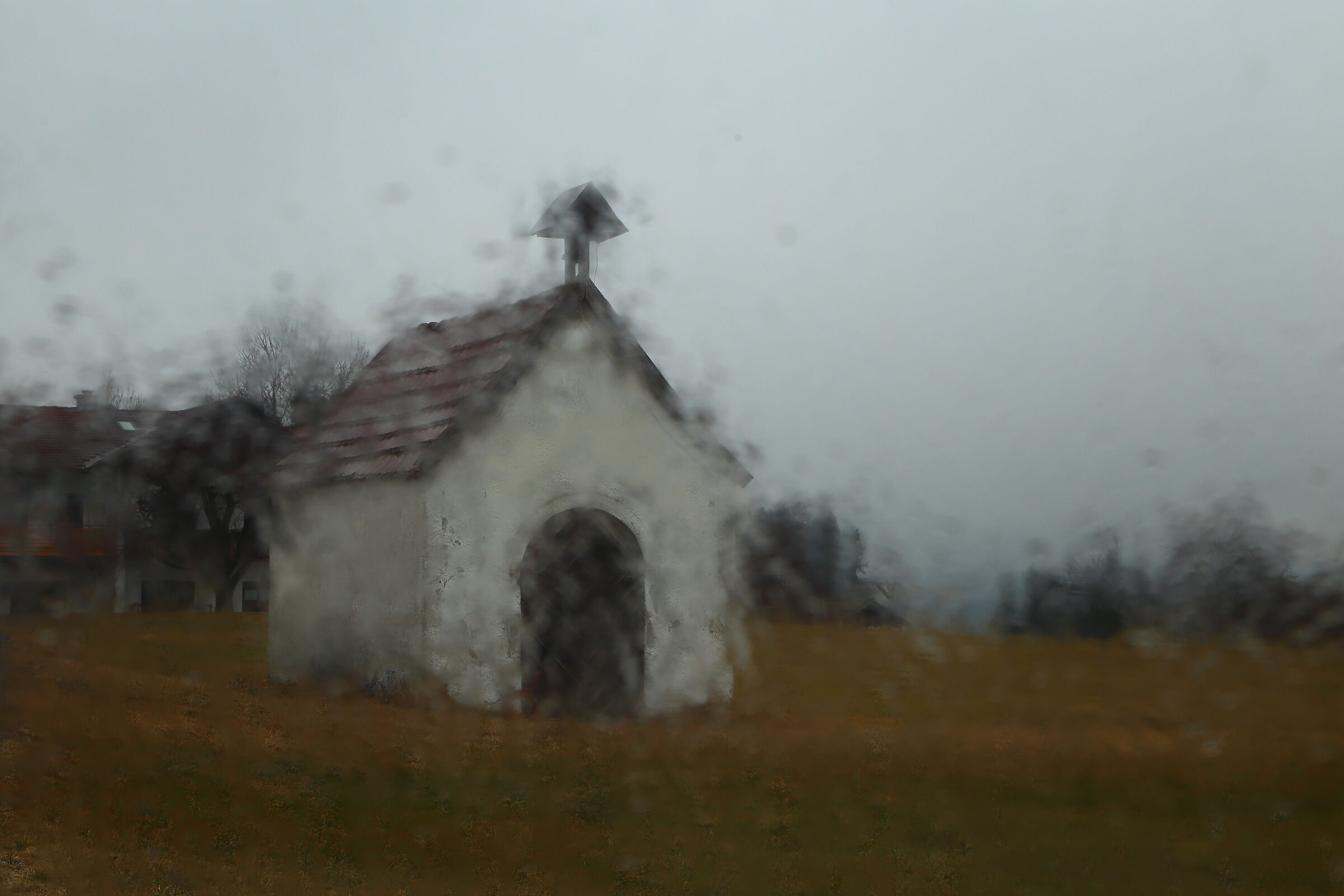 Feldkapelle Hinterberg nella pioggia