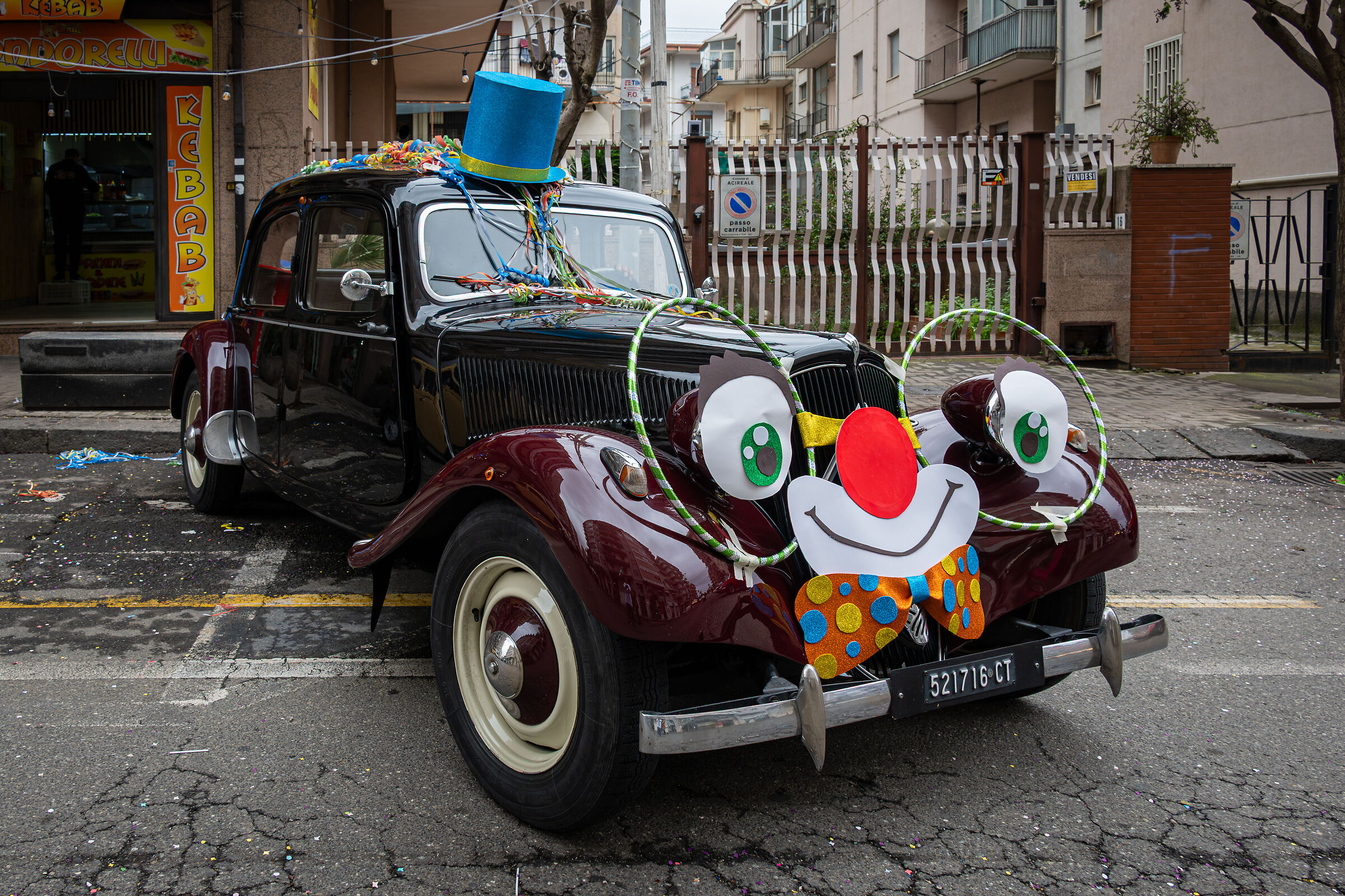Auto d'epoca Mascherate al Carnevale di Acireale