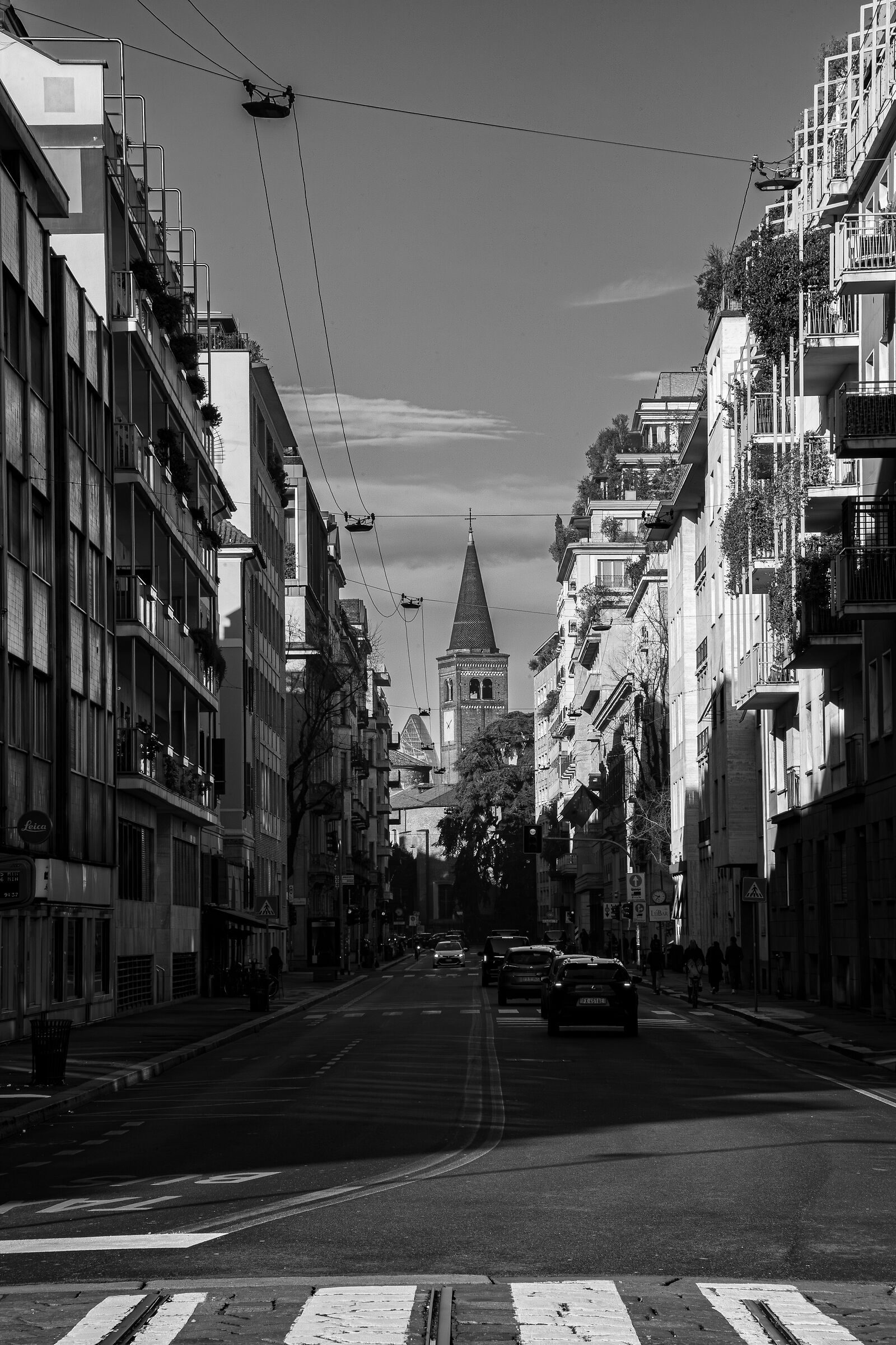 Street Milano, Medieval Porta Nuova