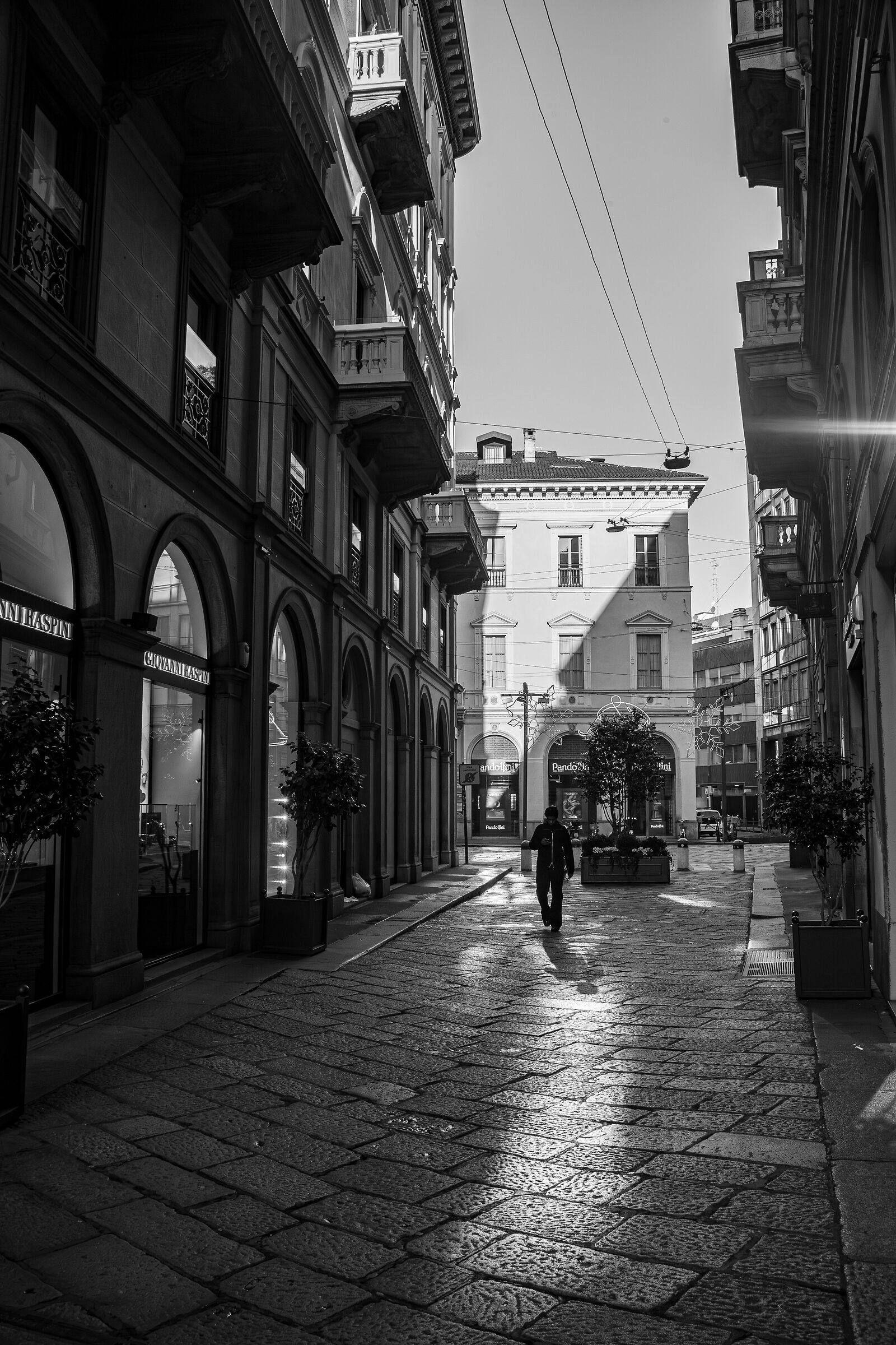 Street Milano, Via della Spiga