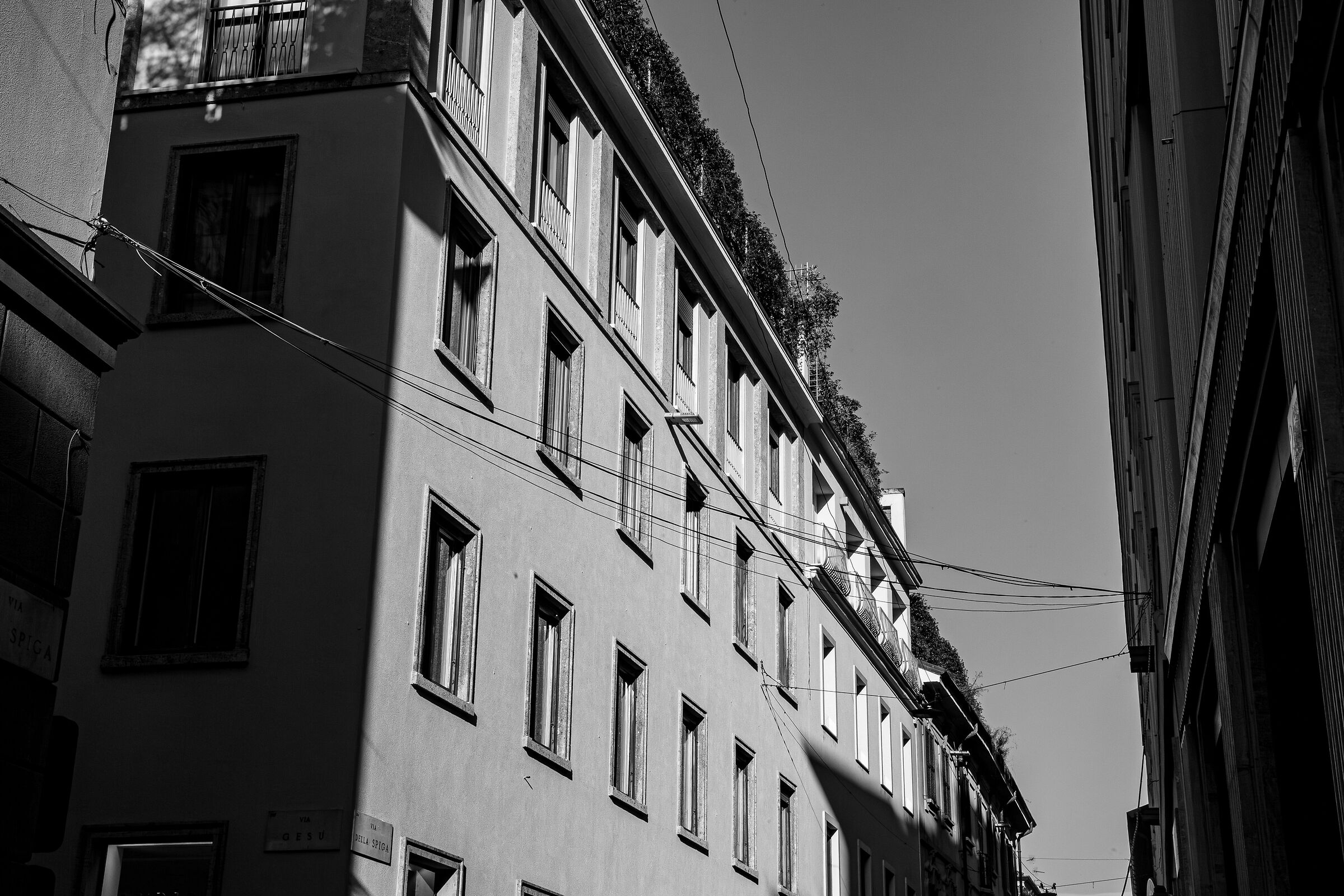 Street Milano, Via della Spiga