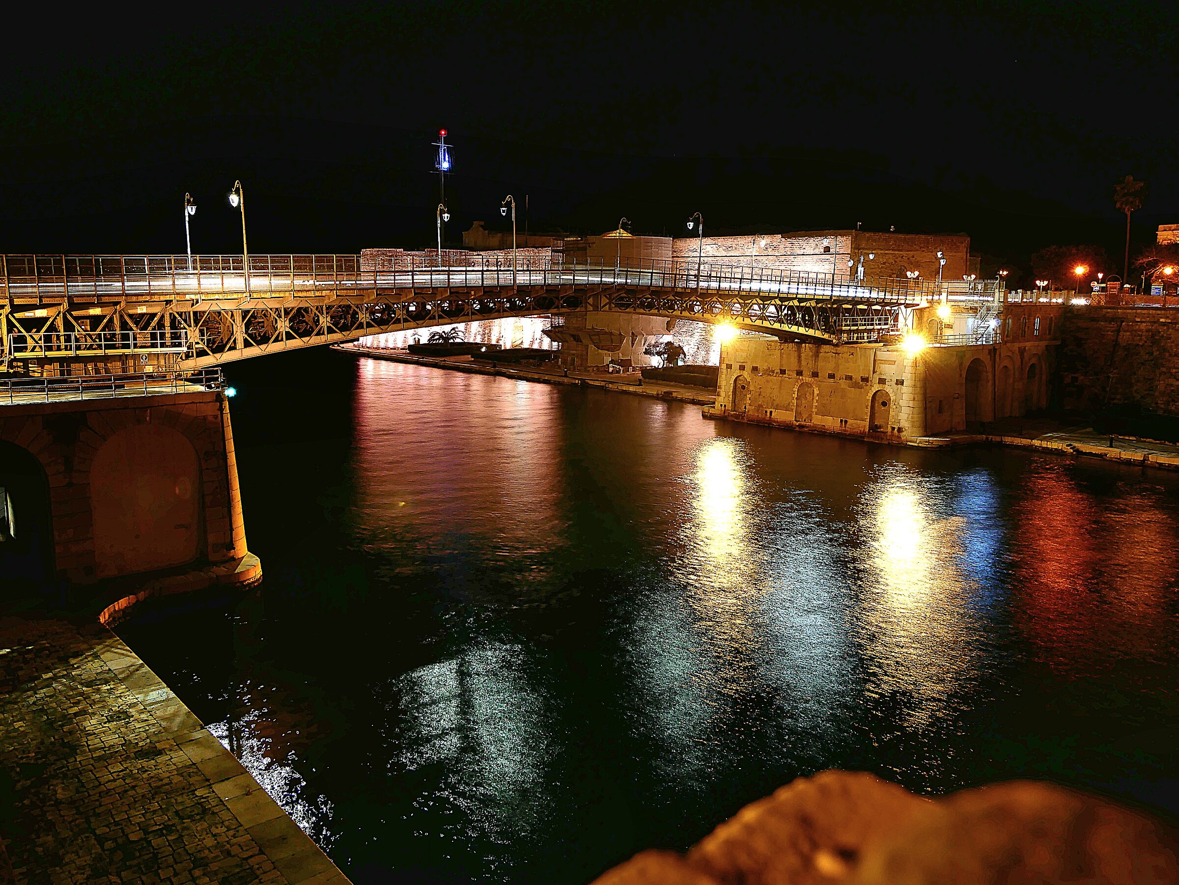 Corso Due Mari - Il Canale e il Ponte  Girevole