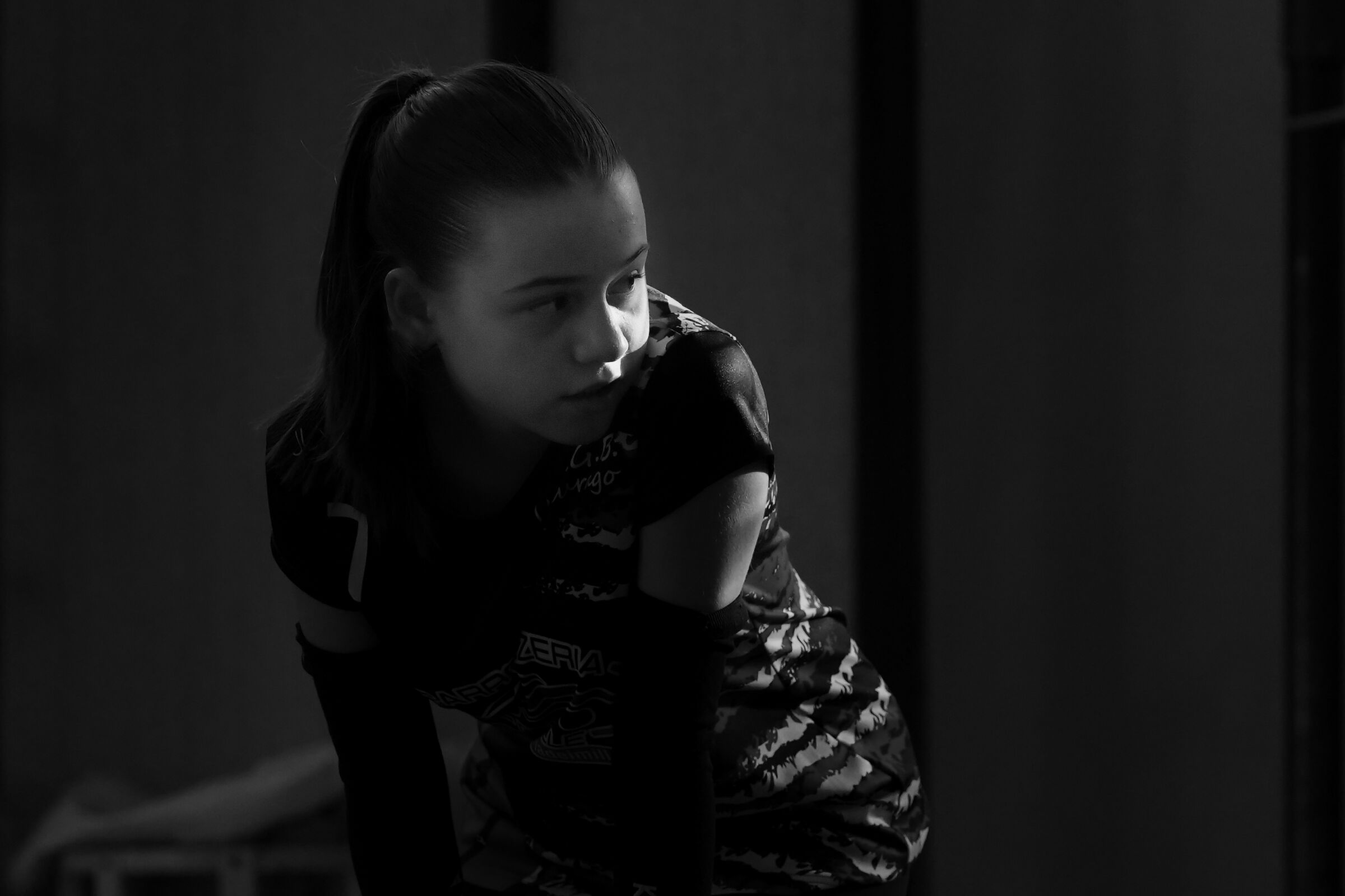 Volley Black & White Sofia