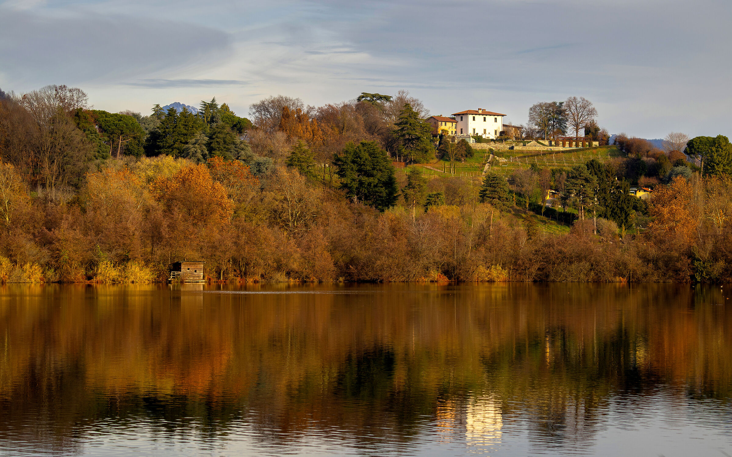 Lake Sartirana
