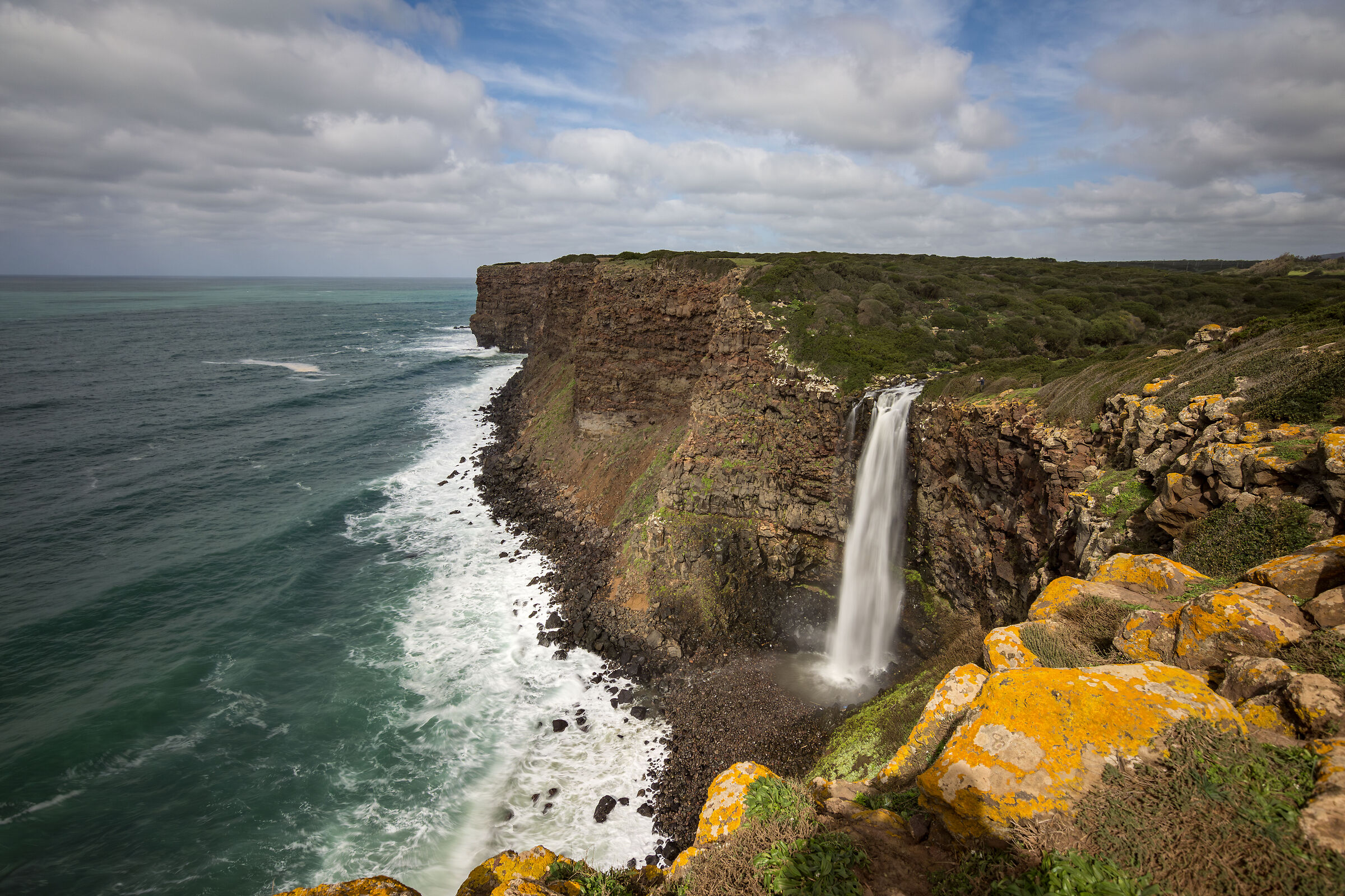 Capo Nieddu waterfall