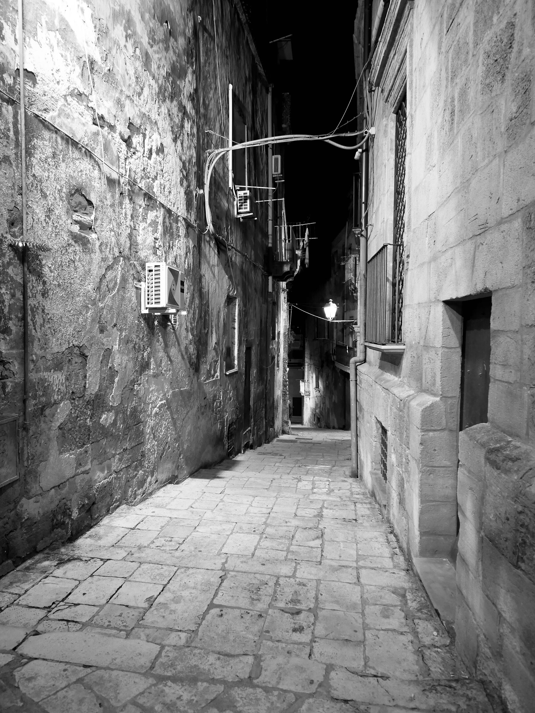 Posteria Via Nuova (towards the Marina del Mar Piccolo)