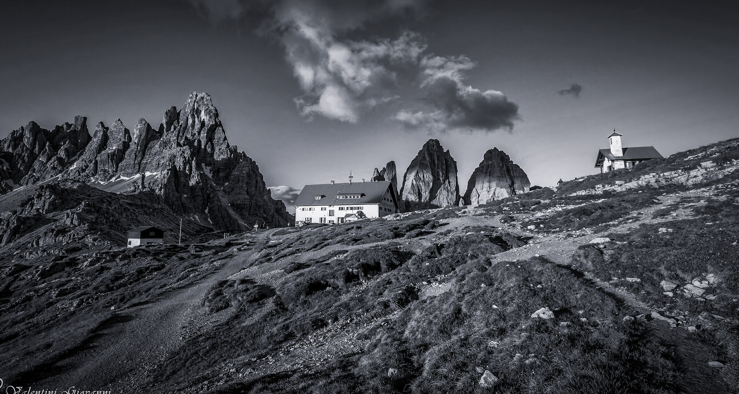TRE CIME LAVAREDO B&W