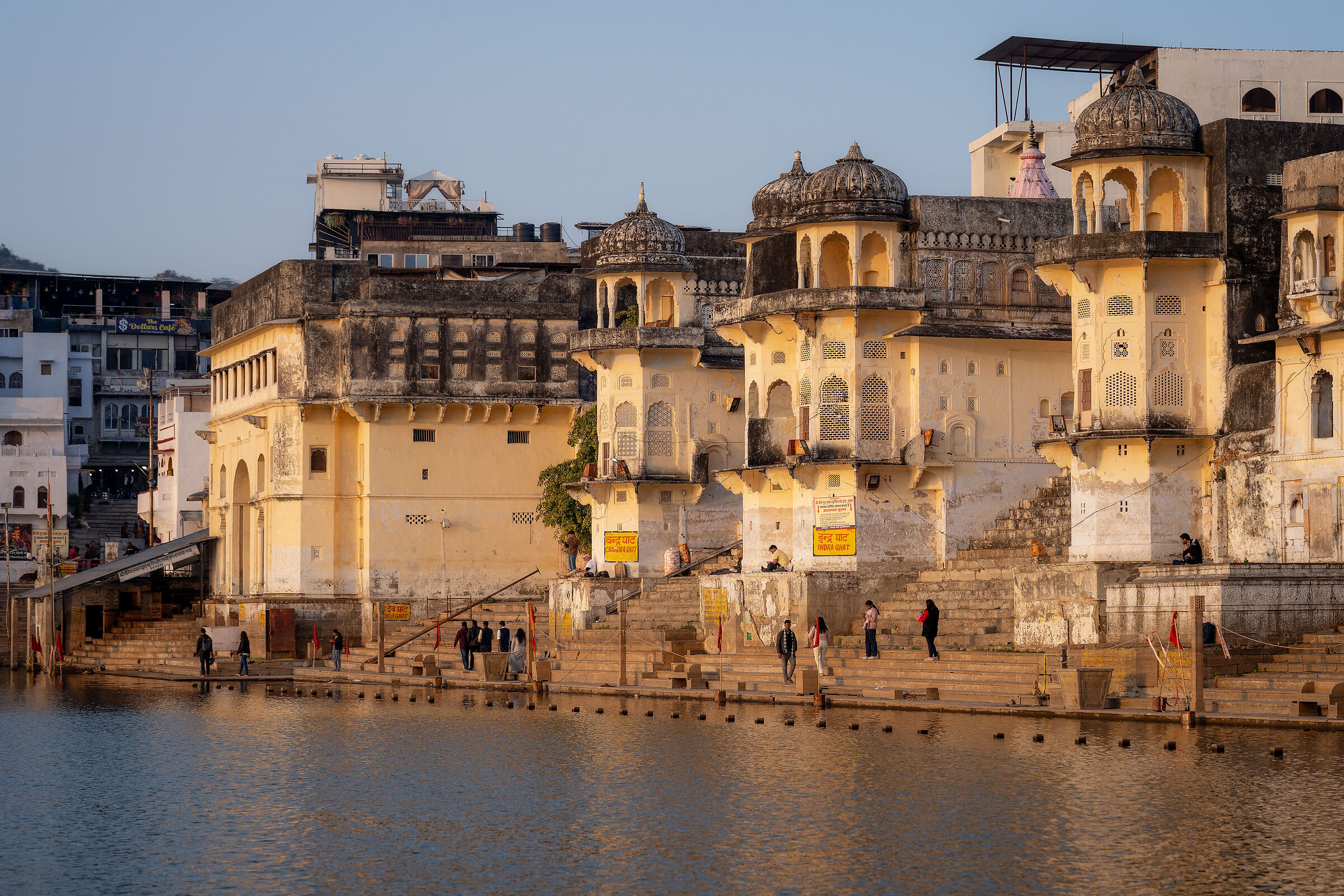 The last sun on Indra Ghat