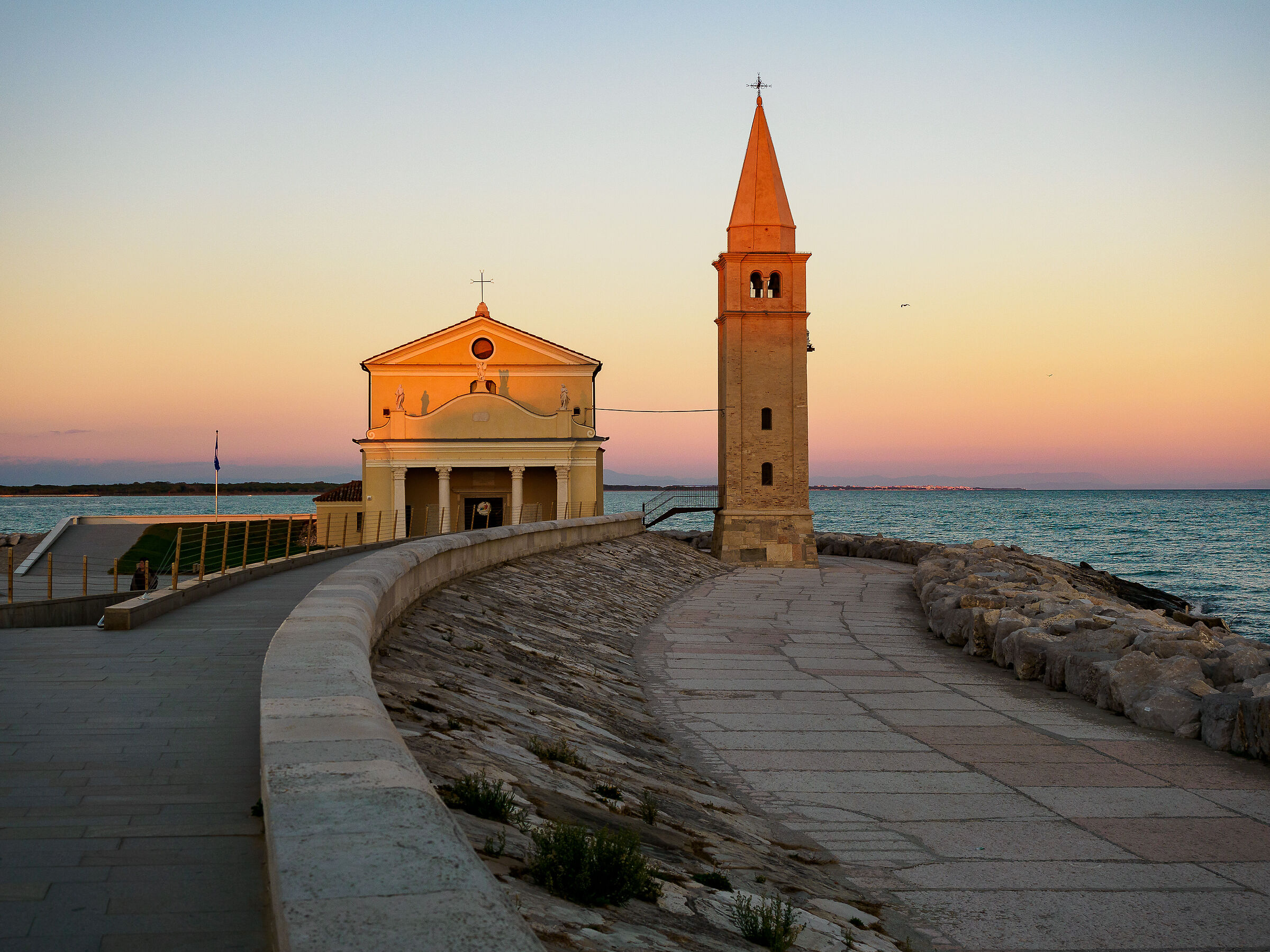 Madonnina al tramonto
