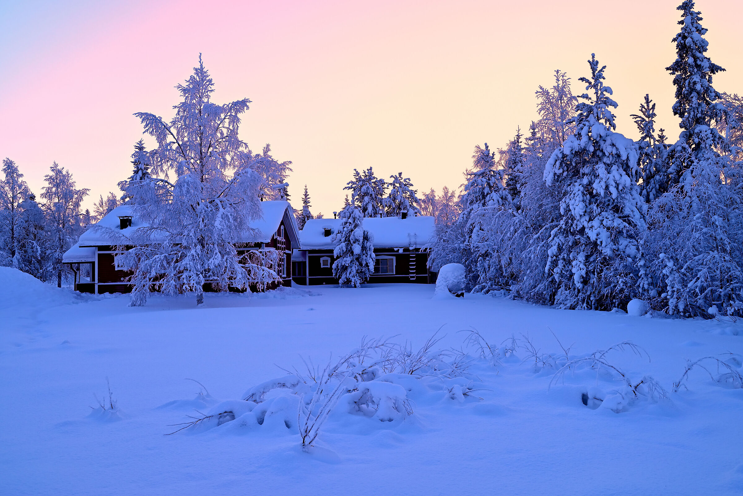 Äkäslompolo - Case sul lago