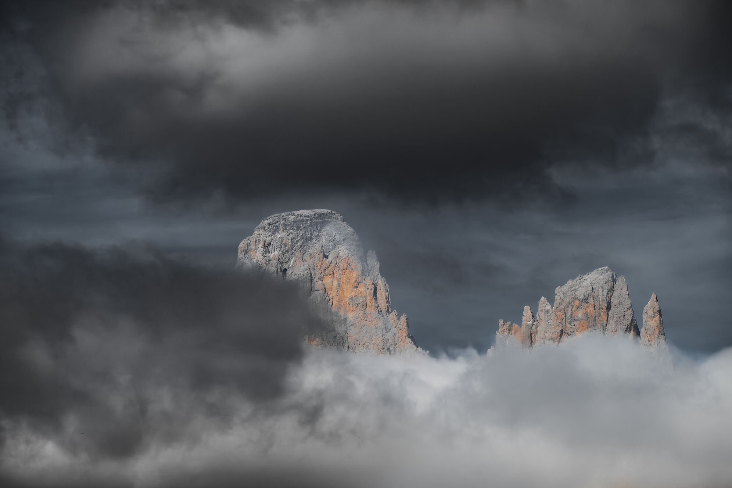 a glimpse of the Dolomites ....