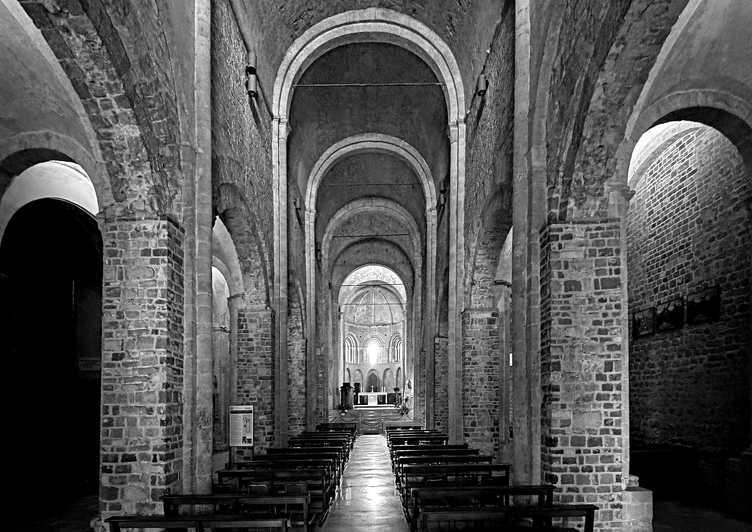 Cathedral of Ventimiglia interior 1