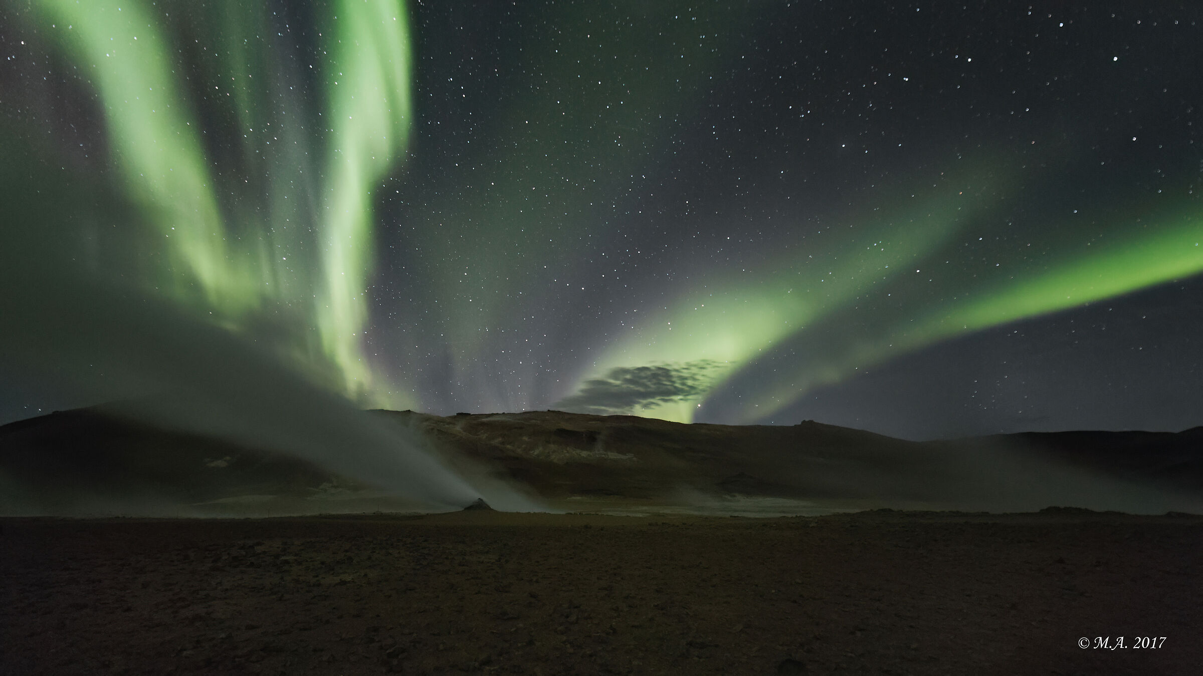 L'aurora boreale sulle fumarole