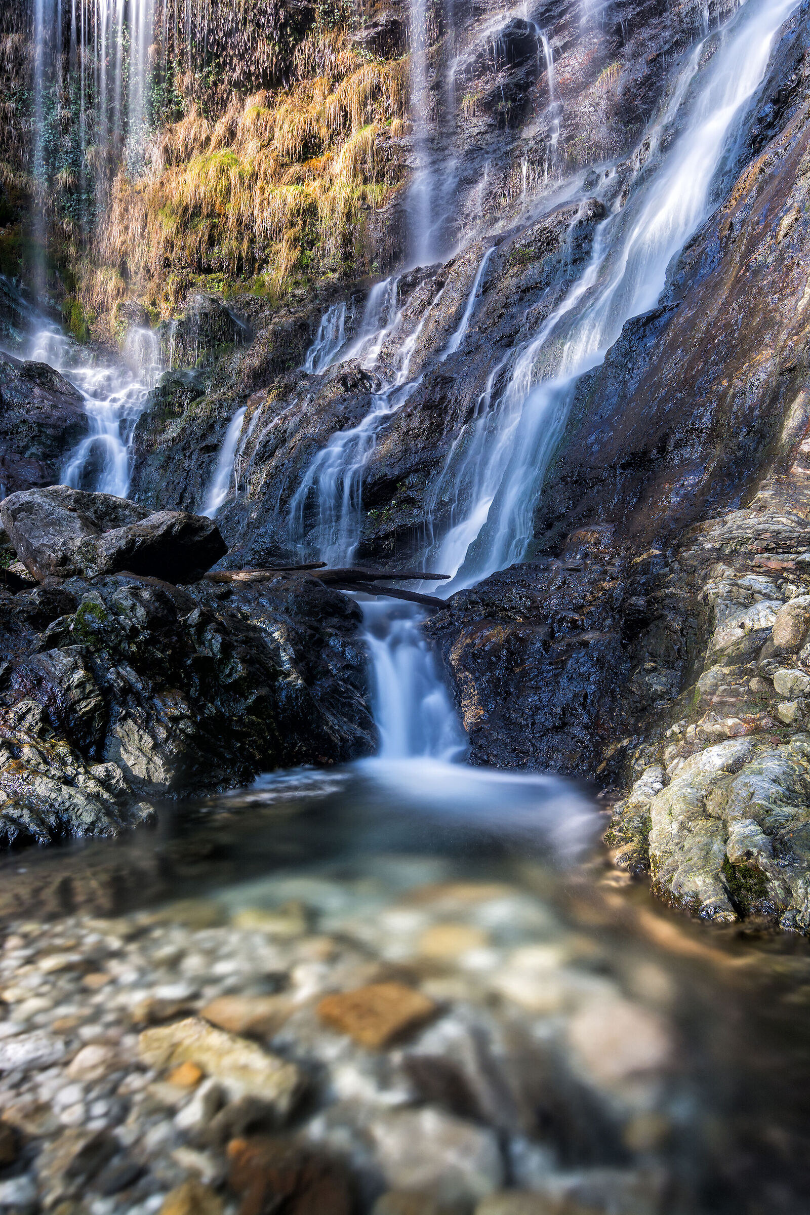 Under the waterfall of the Acquapendente