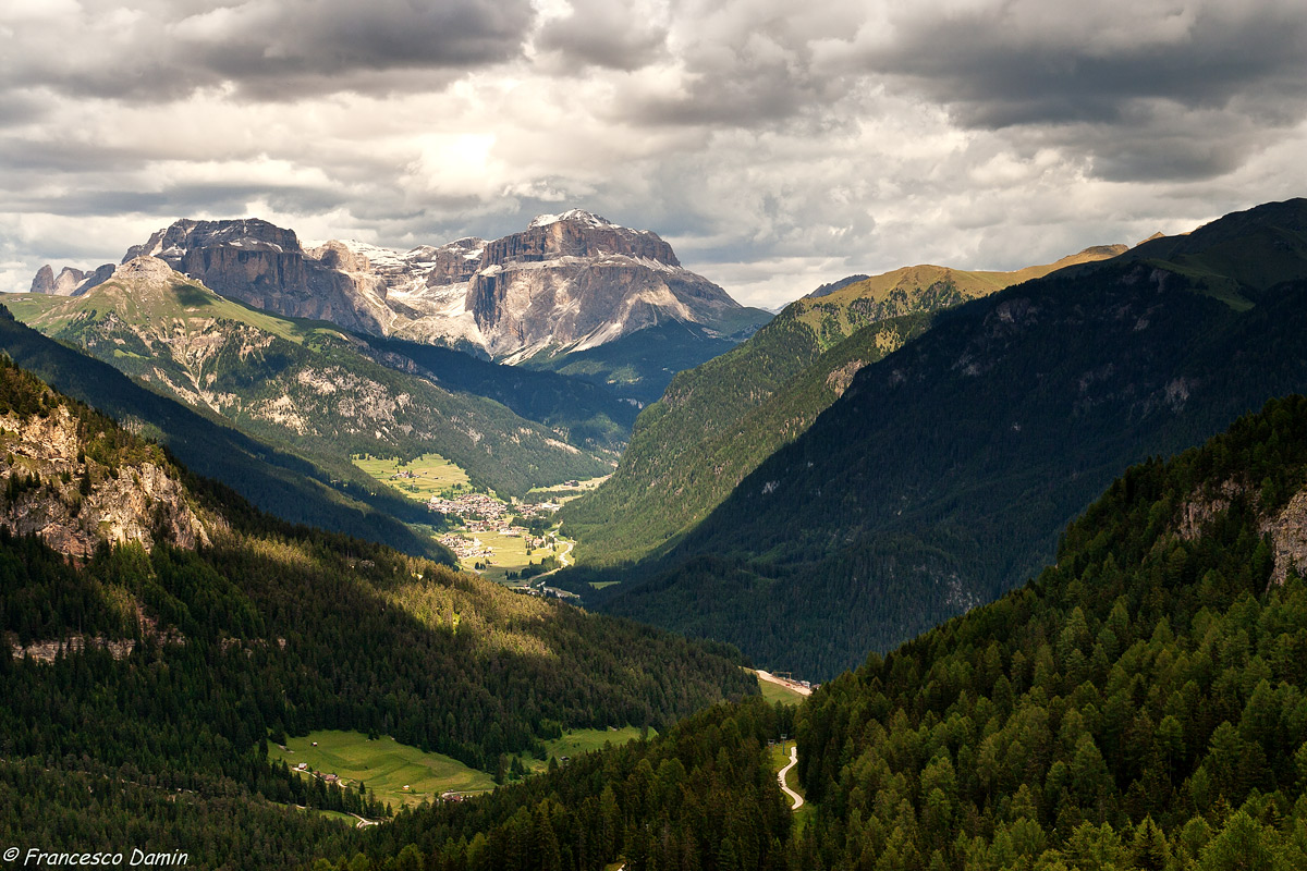 Shadows and lights of the valley