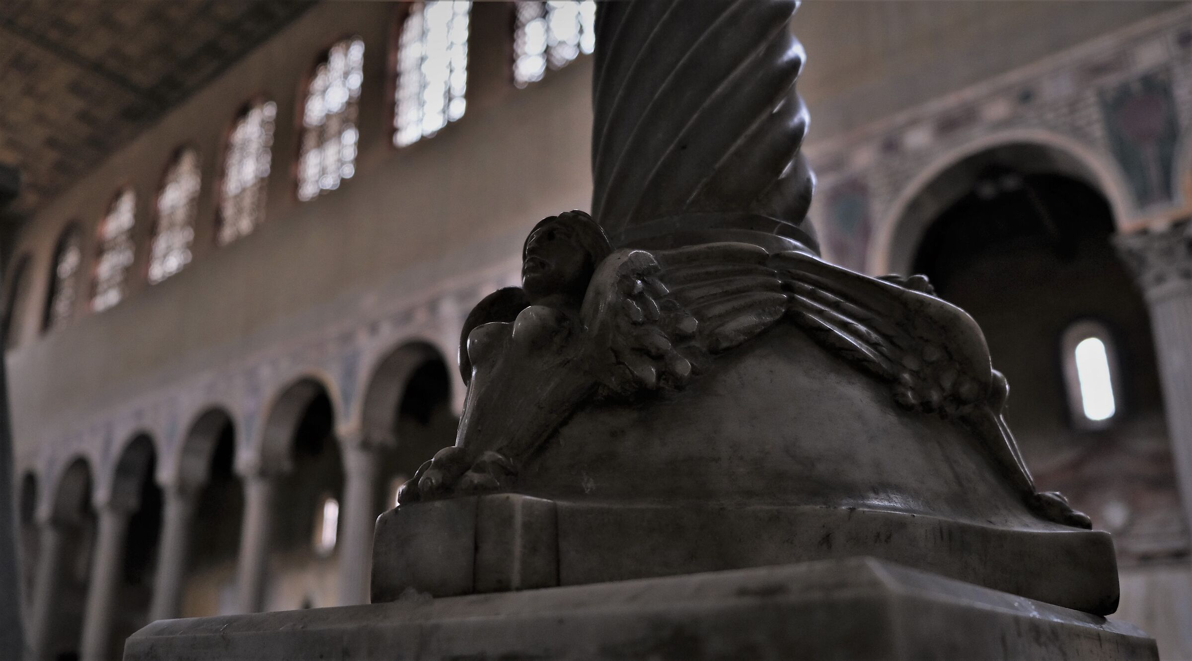 Atmosfera medievaleggiante a S.Sabina, Roma.