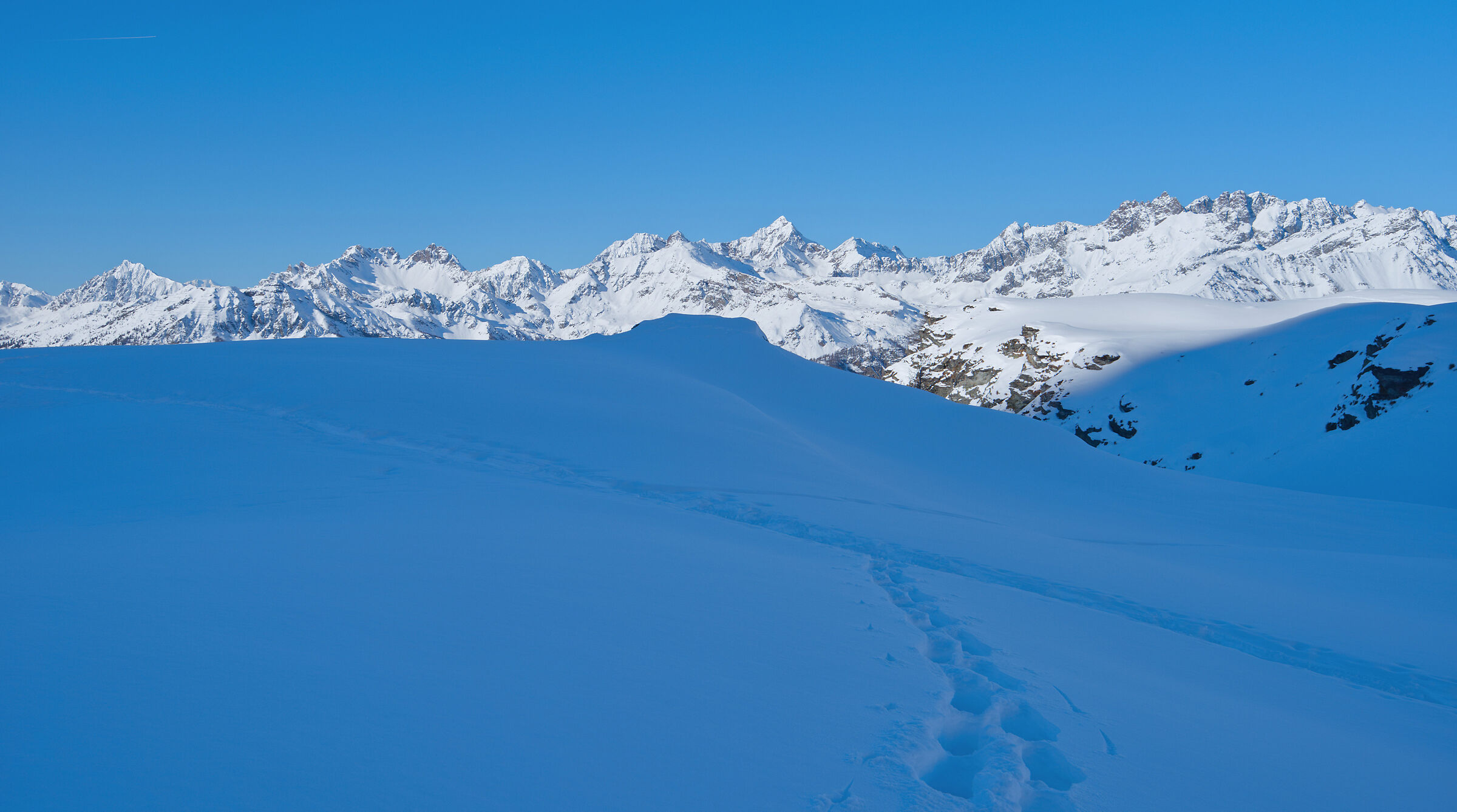 Val d'Aosta-January 2024 snowshoeing Artaz-Alpe Champlon