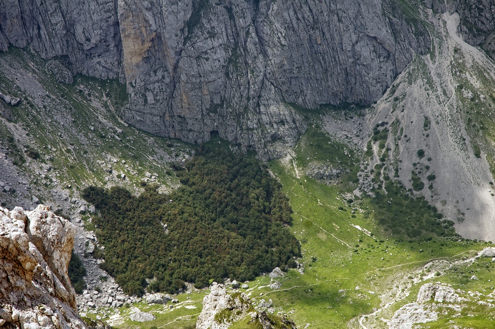 La grotta dell'oro nella Val Maone (Gran Sasso)