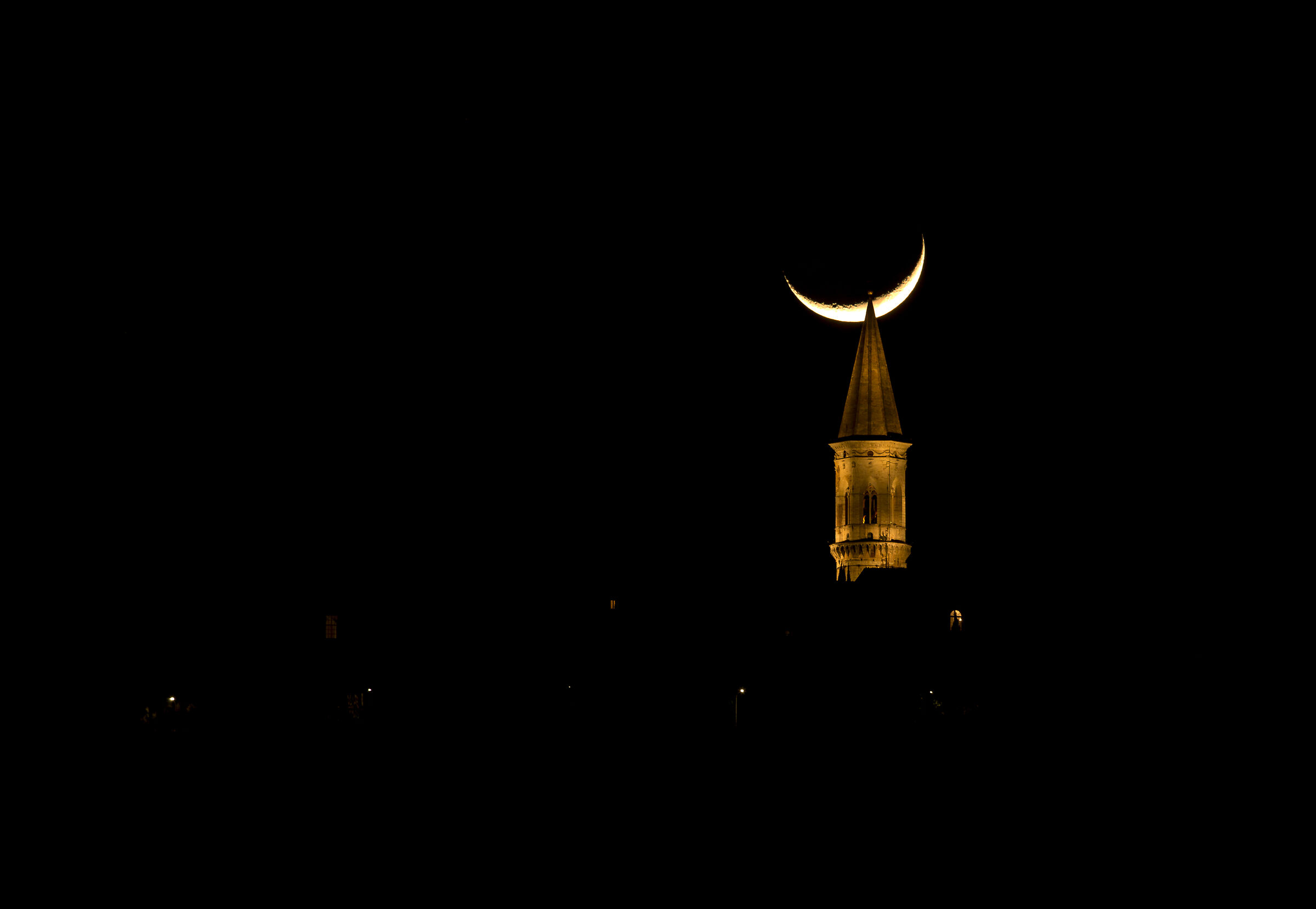 St. Peter and the Moon, Perugia